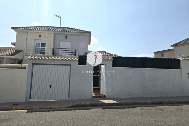 Chalet - Tweedehands - Torrevieja -
                Los altos