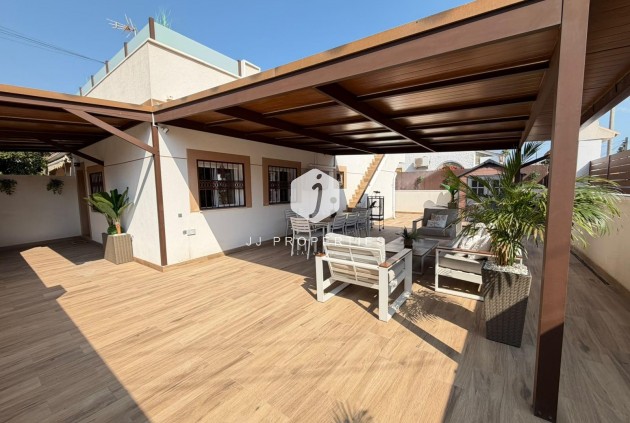 Chalet - Tweedehands - Torrevieja -
                Nueva Torrevieja