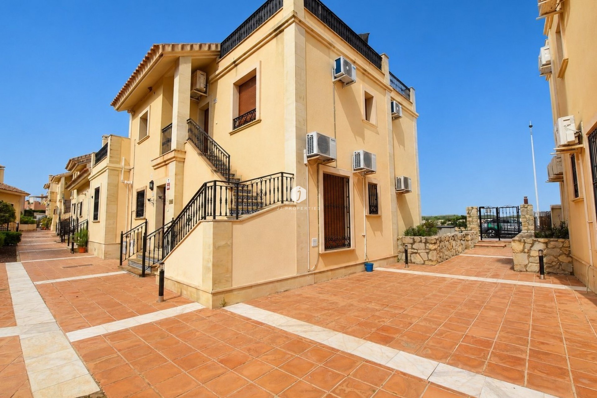 D'occasion - Appartement -
Algorfa - Inland
