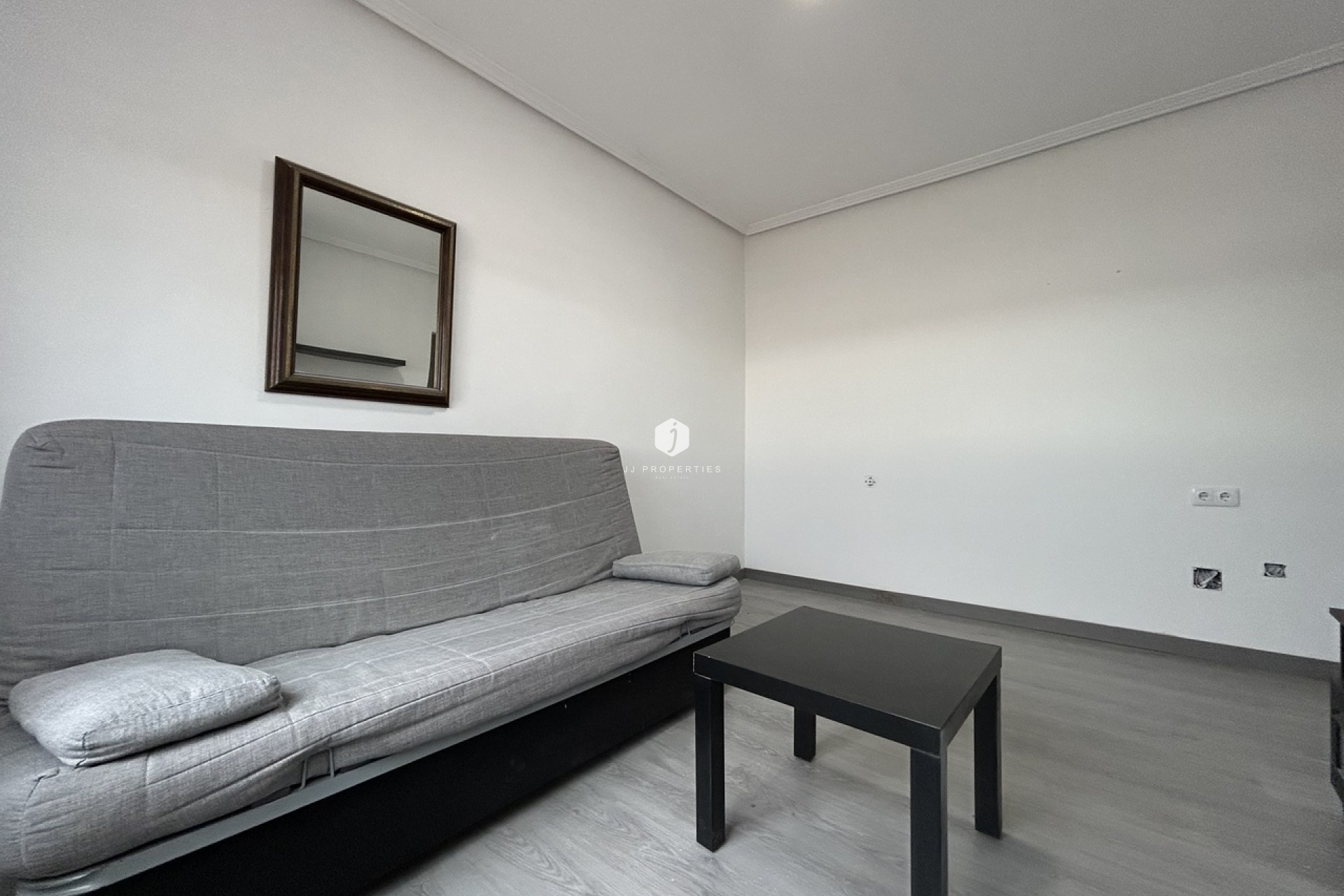 D'occasion - Appartement -
Alicante - Inland
