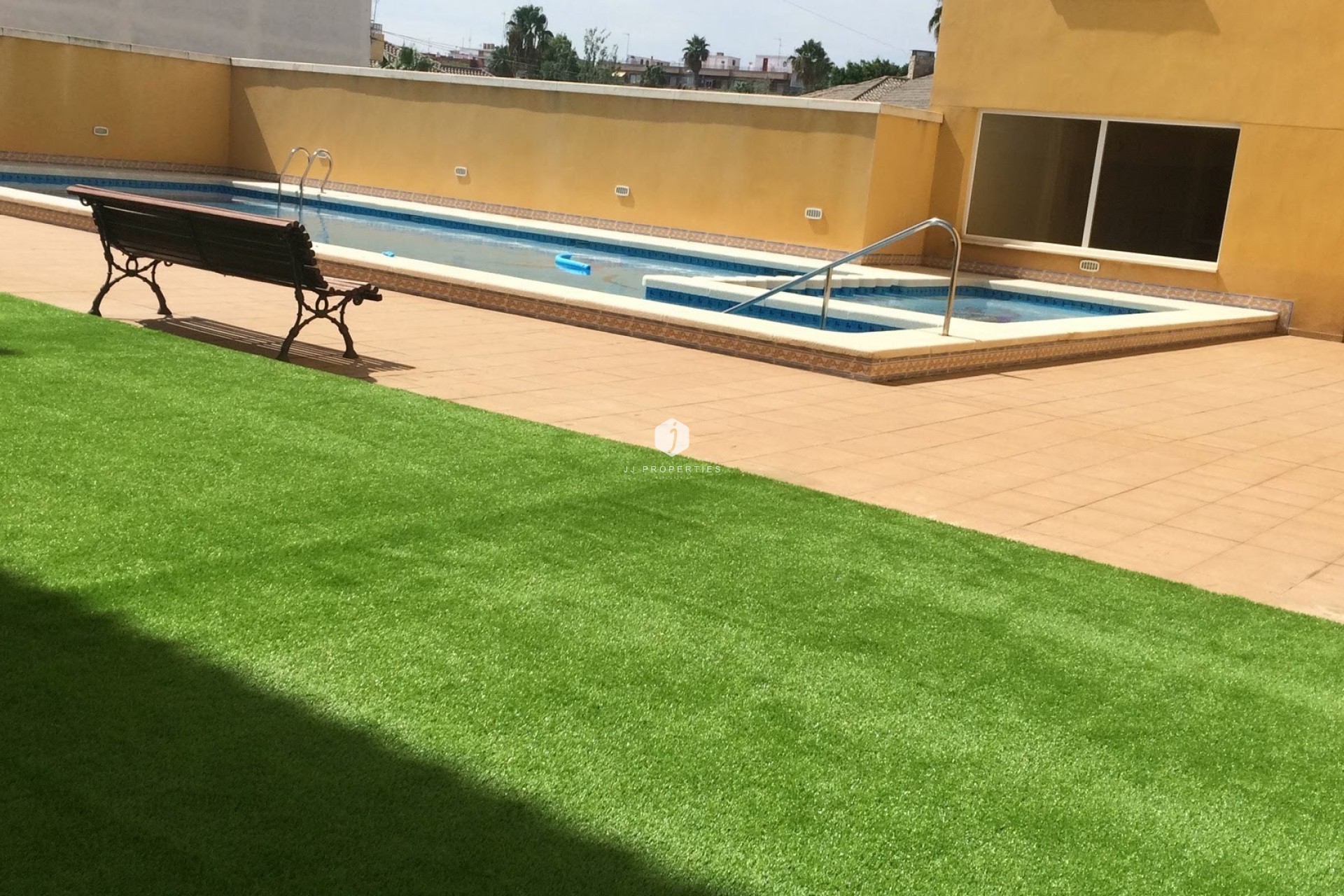 D'occasion - Appartement -
Almoradí - Inland