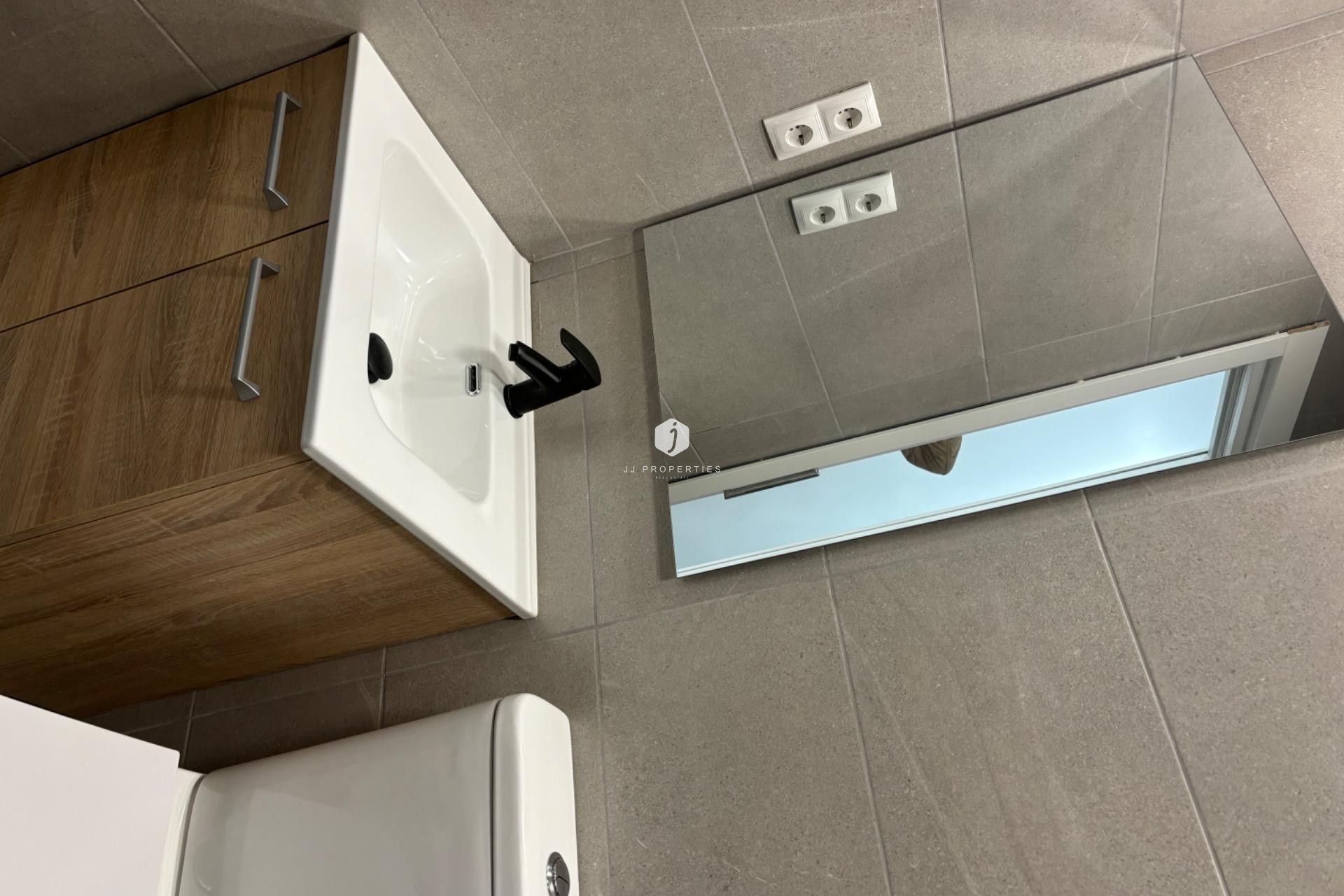 D'occasion - Appartement -
Guardamar del Segura - Pinomar