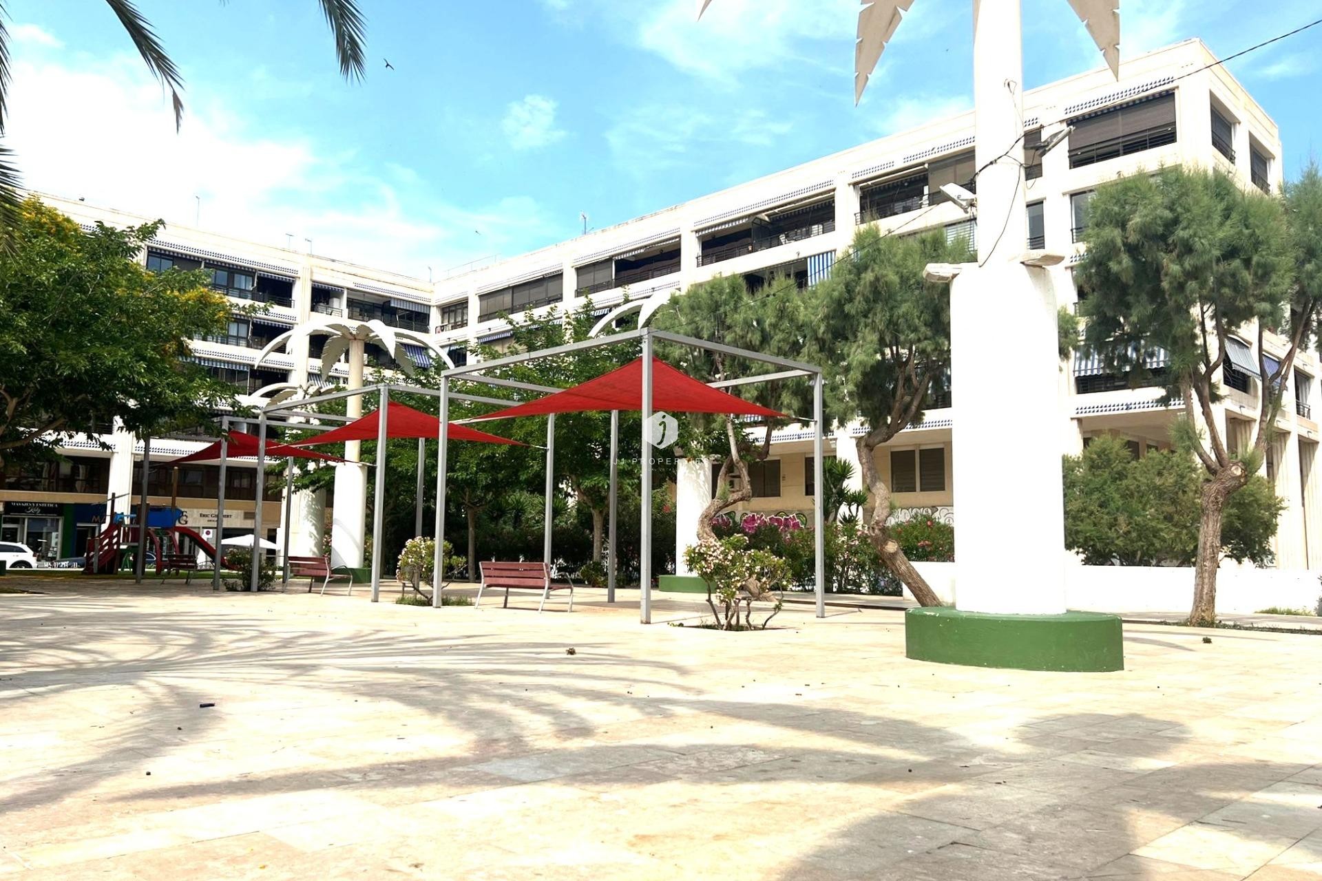 D'occasion - Appartement -
Guardamar del Segura - Pueblo