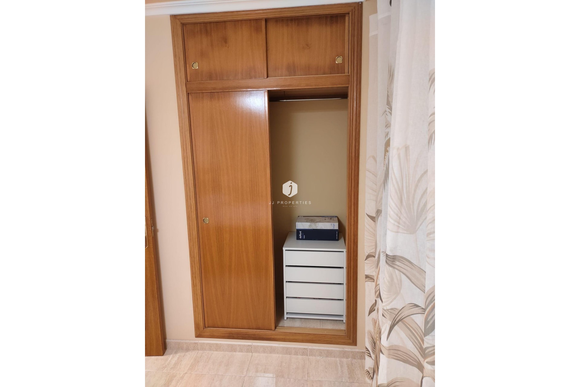 D'occasion - Appartement -
Guardamar del Segura - puerto deportivo
