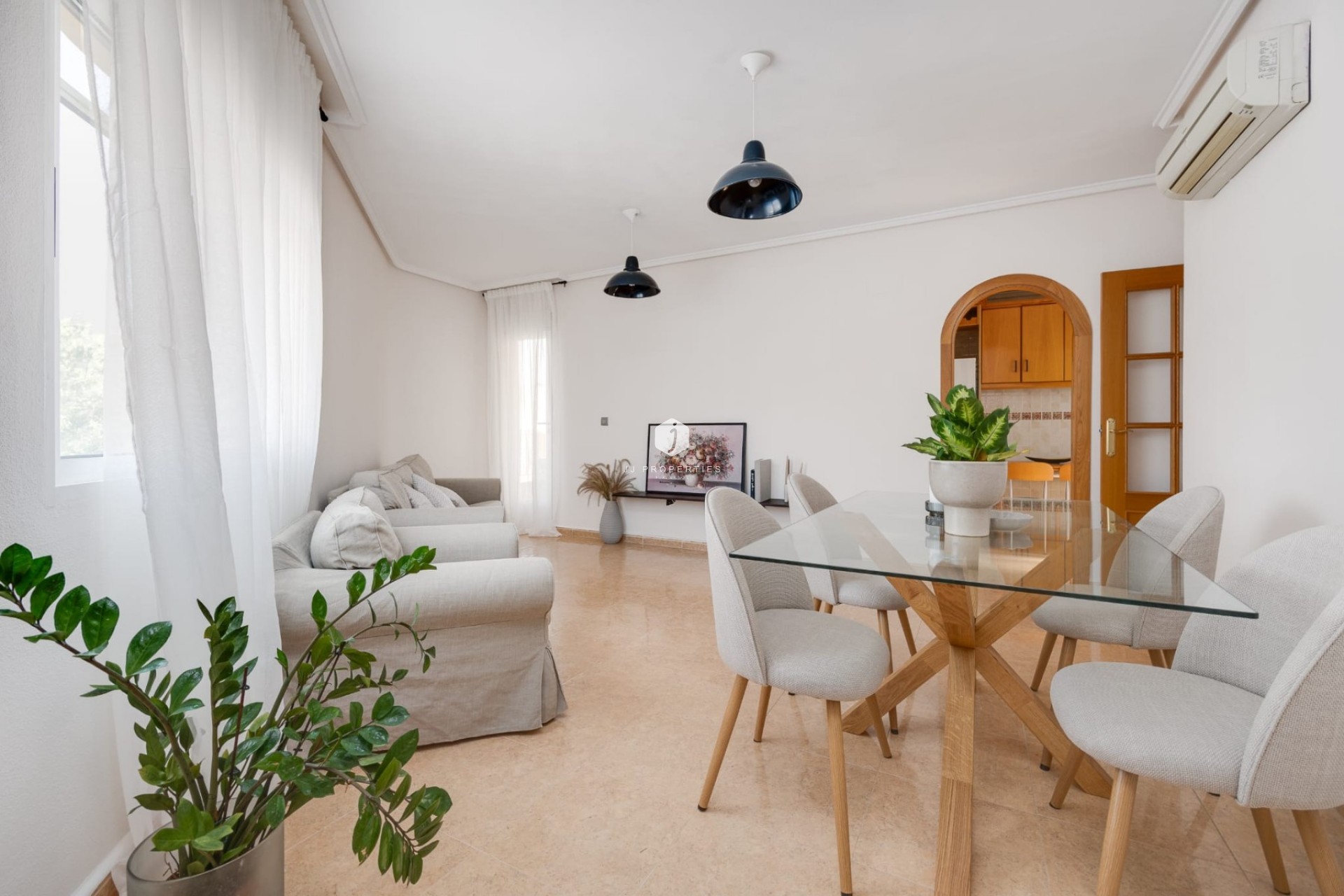 D'occasion - Appartement -
Jacarilla - Inland