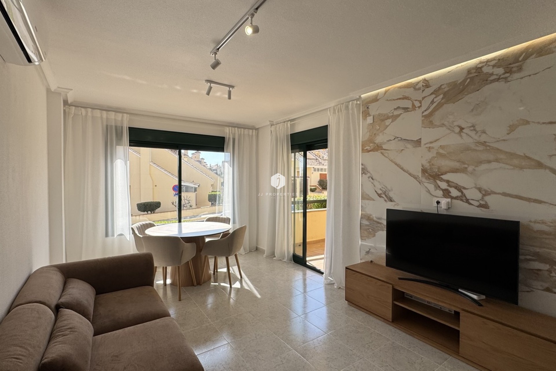 D'occasion - Appartement -
Lomas De Campoamor - Costa Blanca