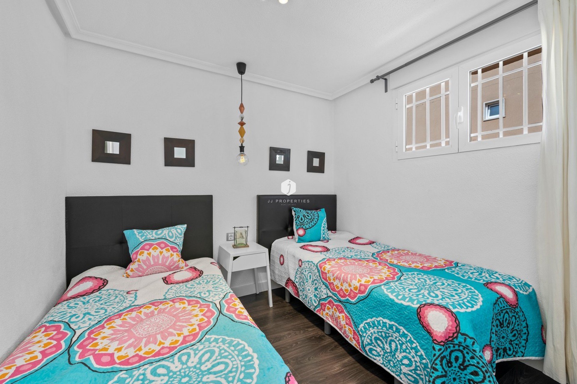 D'occasion - Appartement -
Punta Prima - Costa Blanca