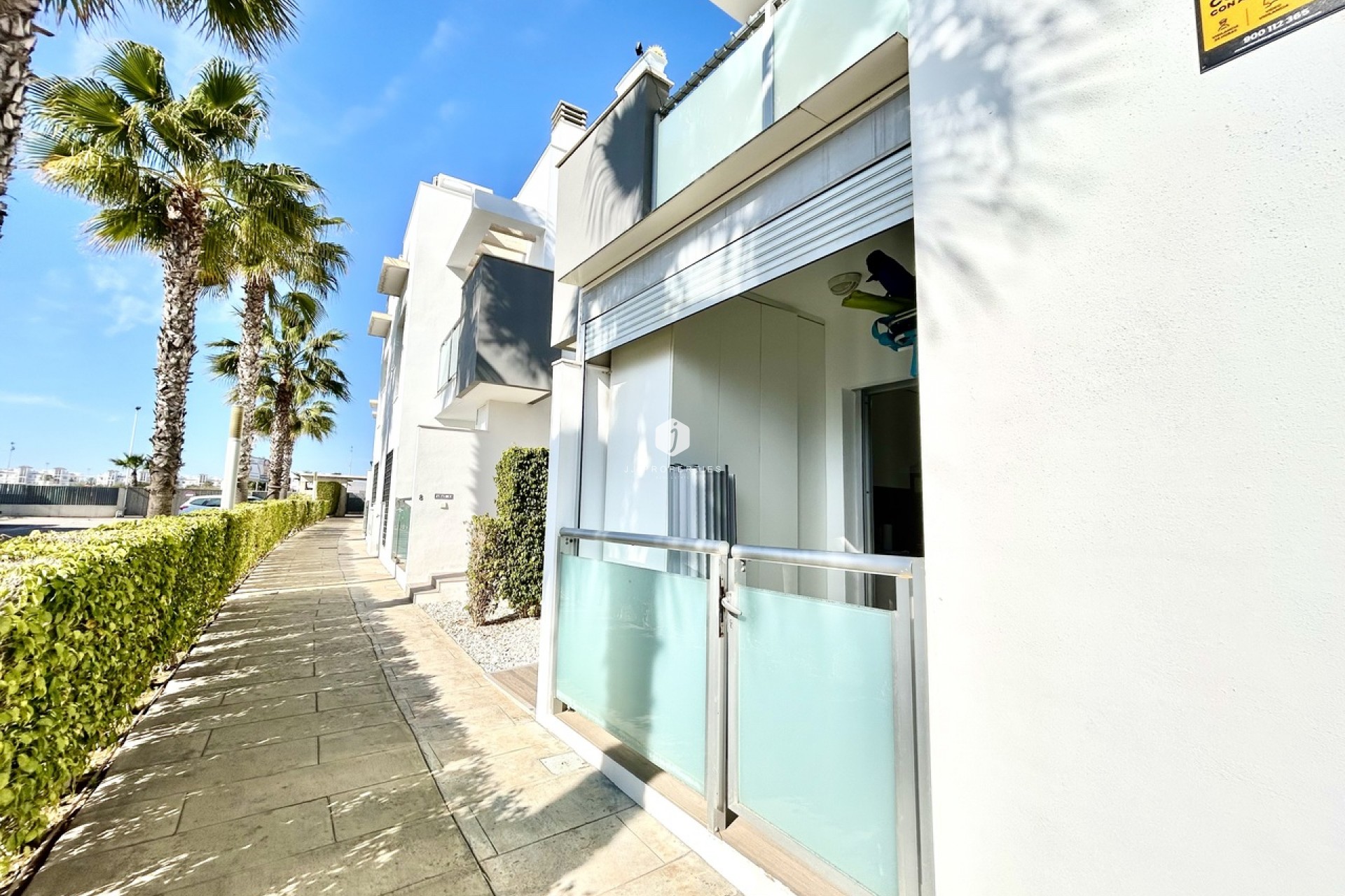 D'occasion - Appartement -
Punta Prima - Costa Blanca