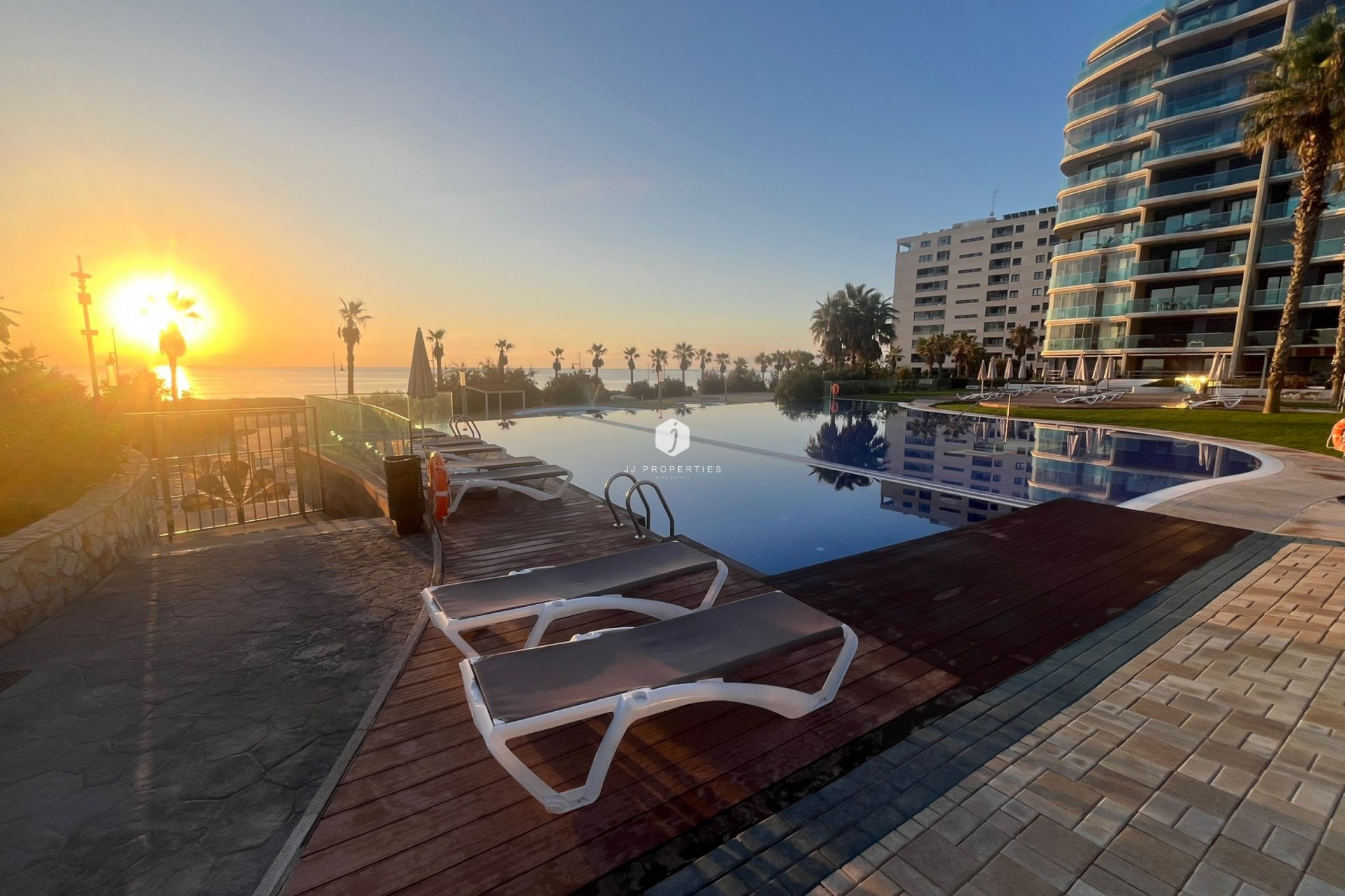 D'occasion - Appartement -
Punta Prima - Costa Blanca
