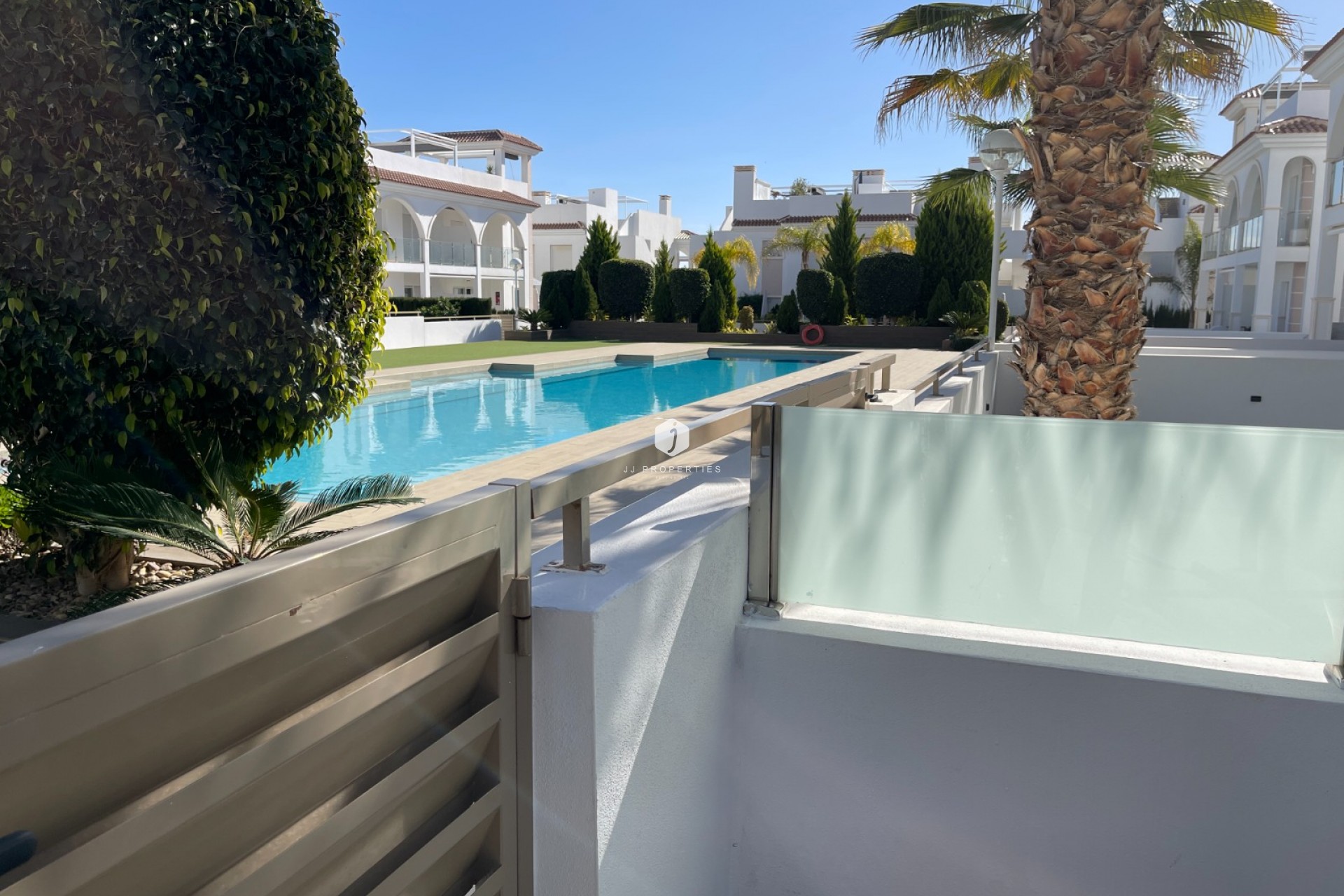 D'occasion - Appartement -
Rojales - Inland