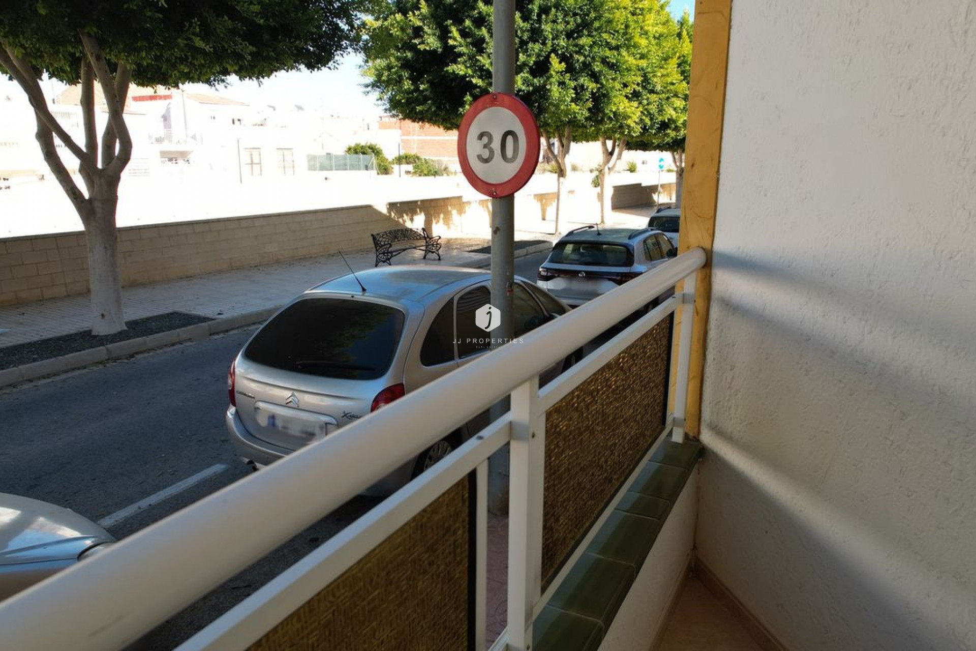 D'occasion - Appartement -
Rojales - Inland