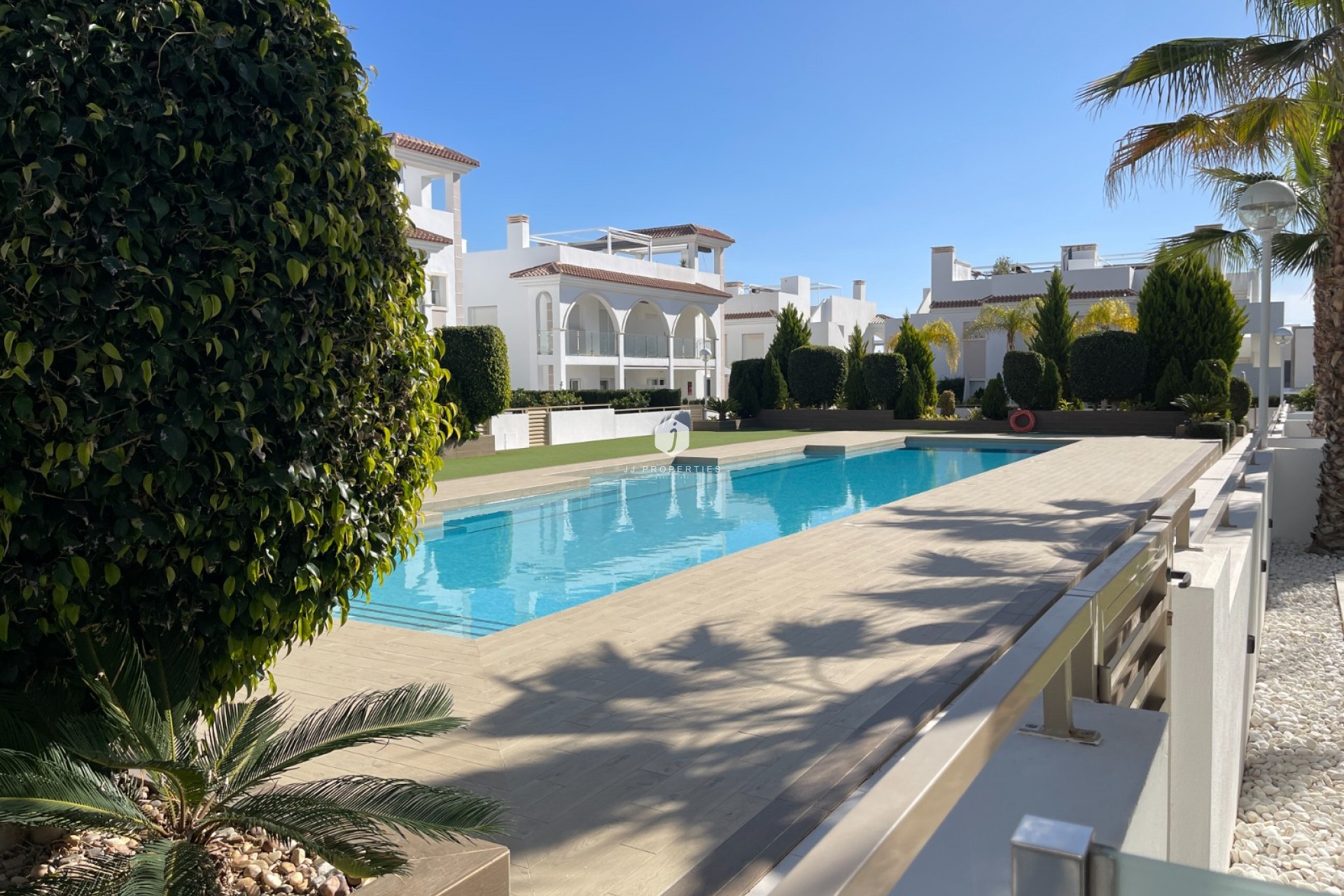 D'occasion - Appartement -
Rojales - Inland