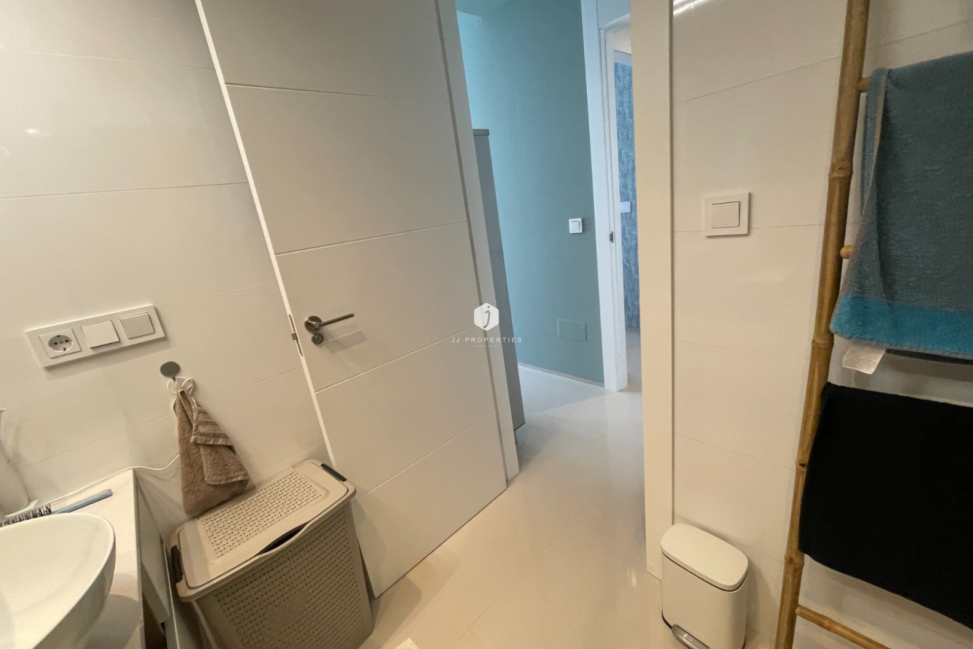 D'occasion - Appartement -
Rojales - Inland