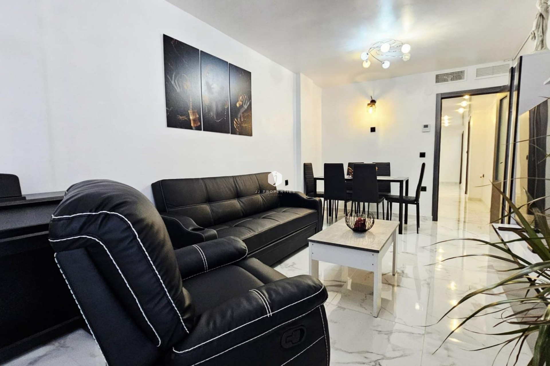 D'occasion - Appartement -
Torrevieja - Acequion