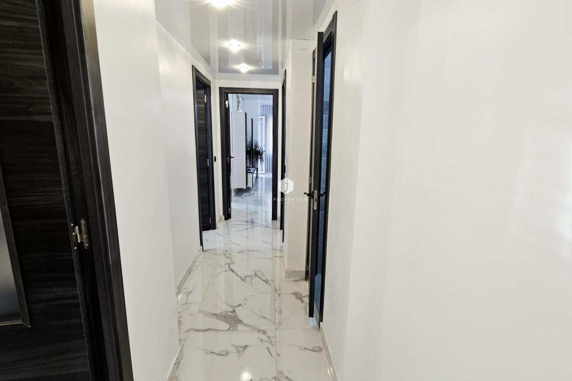 D'occasion - Appartement -
Torrevieja - Acequion