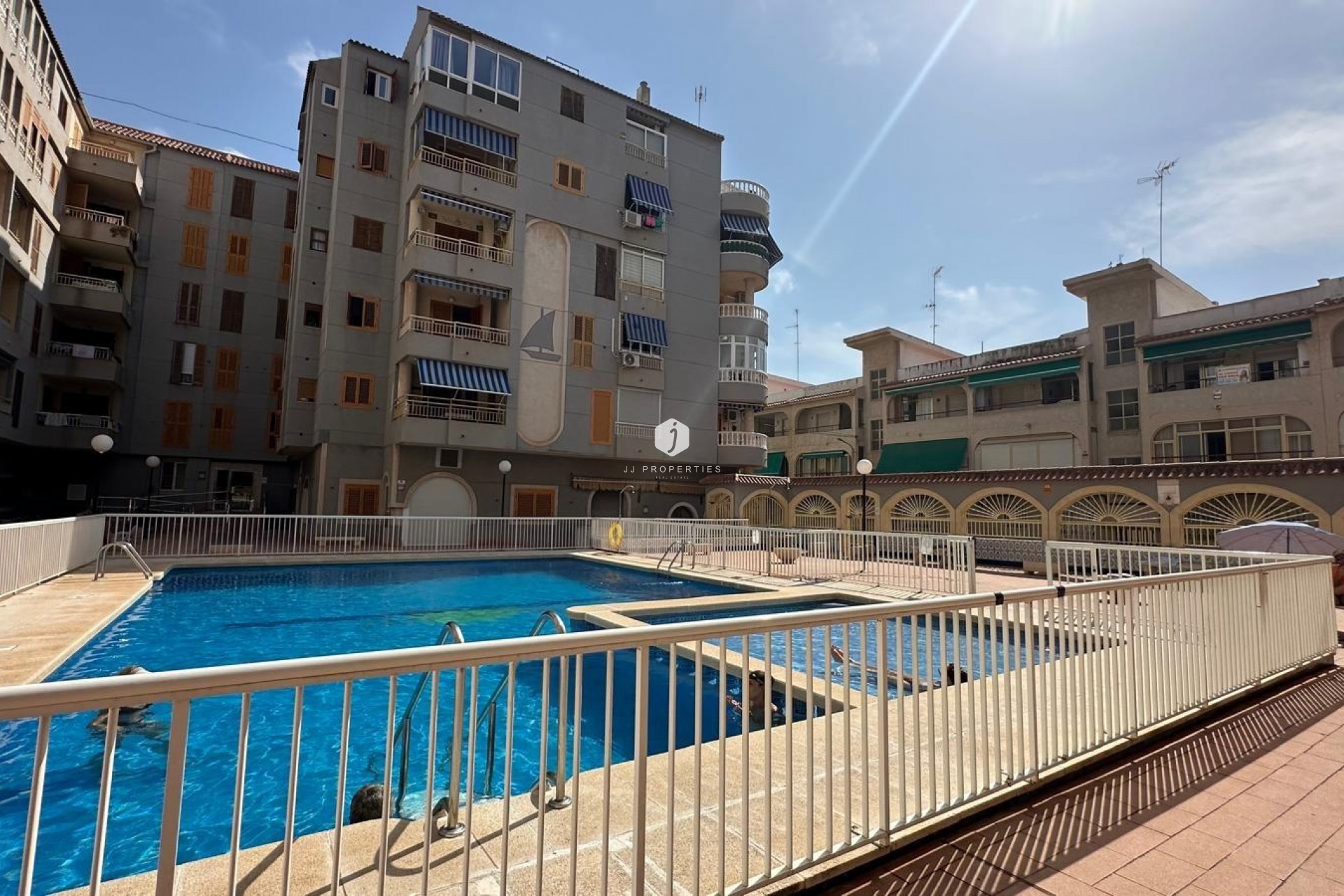 D'occasion - Appartement -
Torrevieja - Acequion