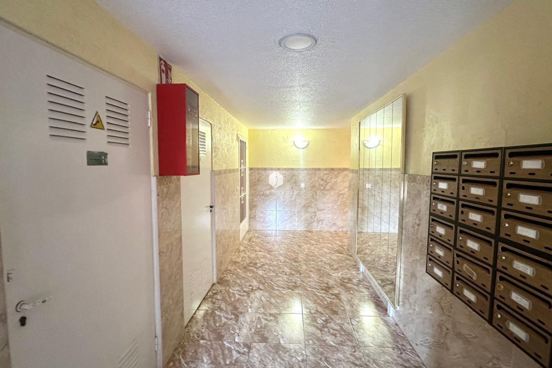 D'occasion - Appartement -
Torrevieja - Acequion