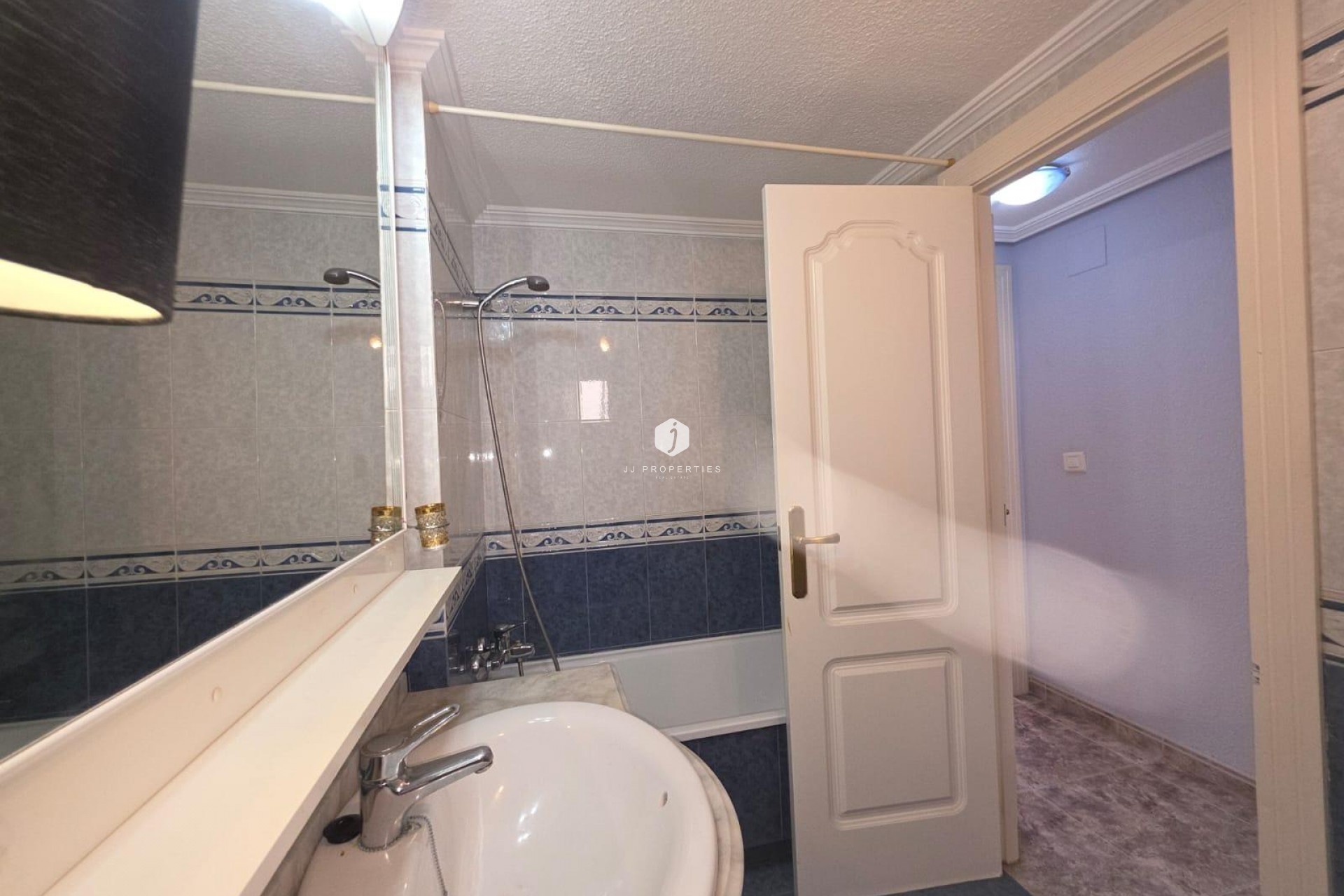 D'occasion - Appartement -
Torrevieja - Acequion