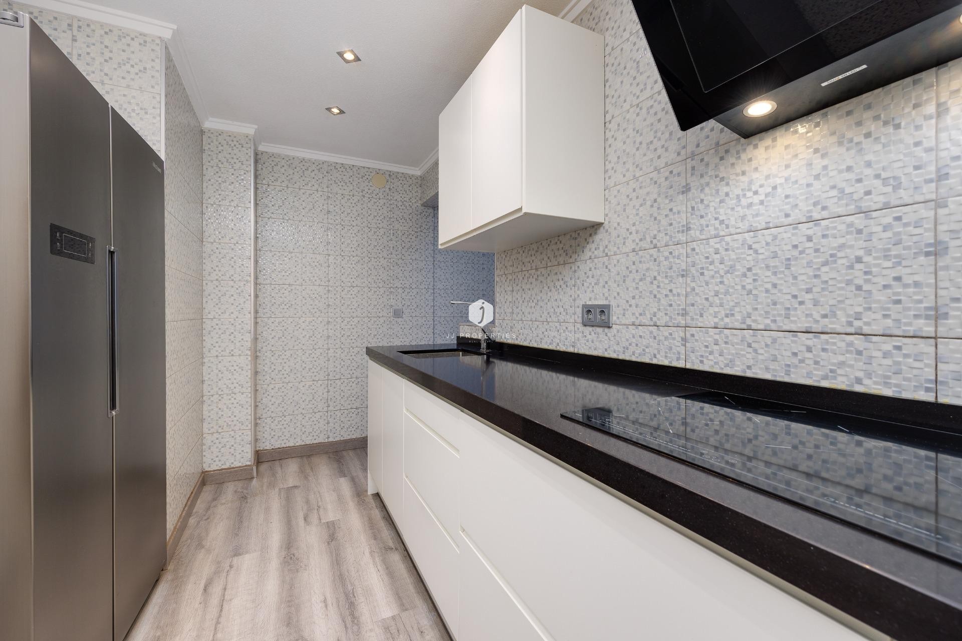 D'occasion - Appartement -
Torrevieja - Acequion