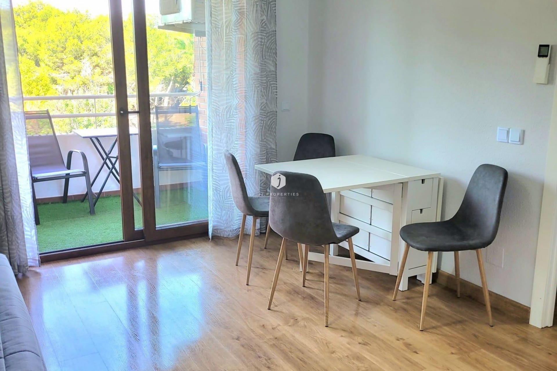 D'occasion - Appartement -
Torrevieja - Acequion