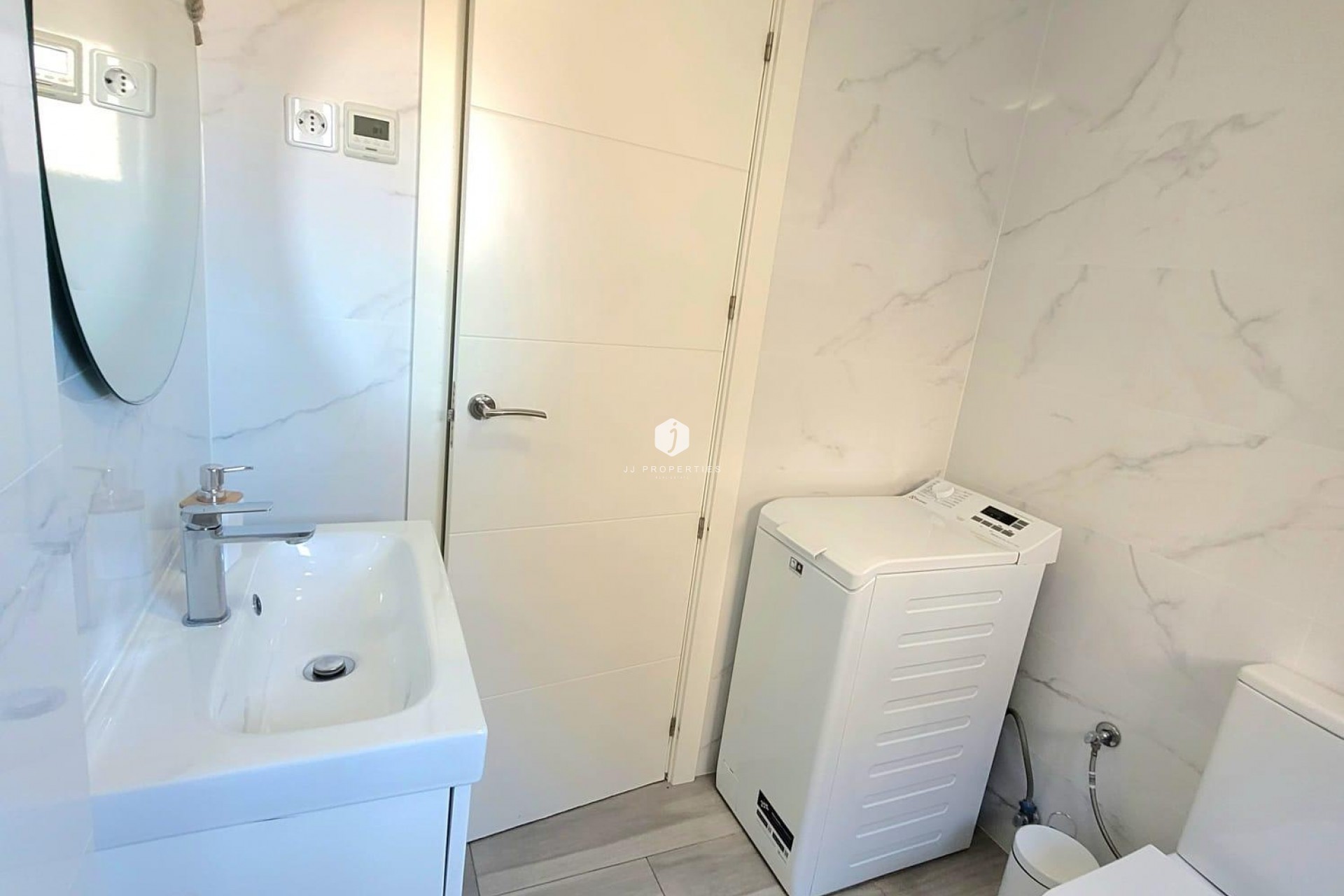 D'occasion - Appartement -
Torrevieja - Acequion