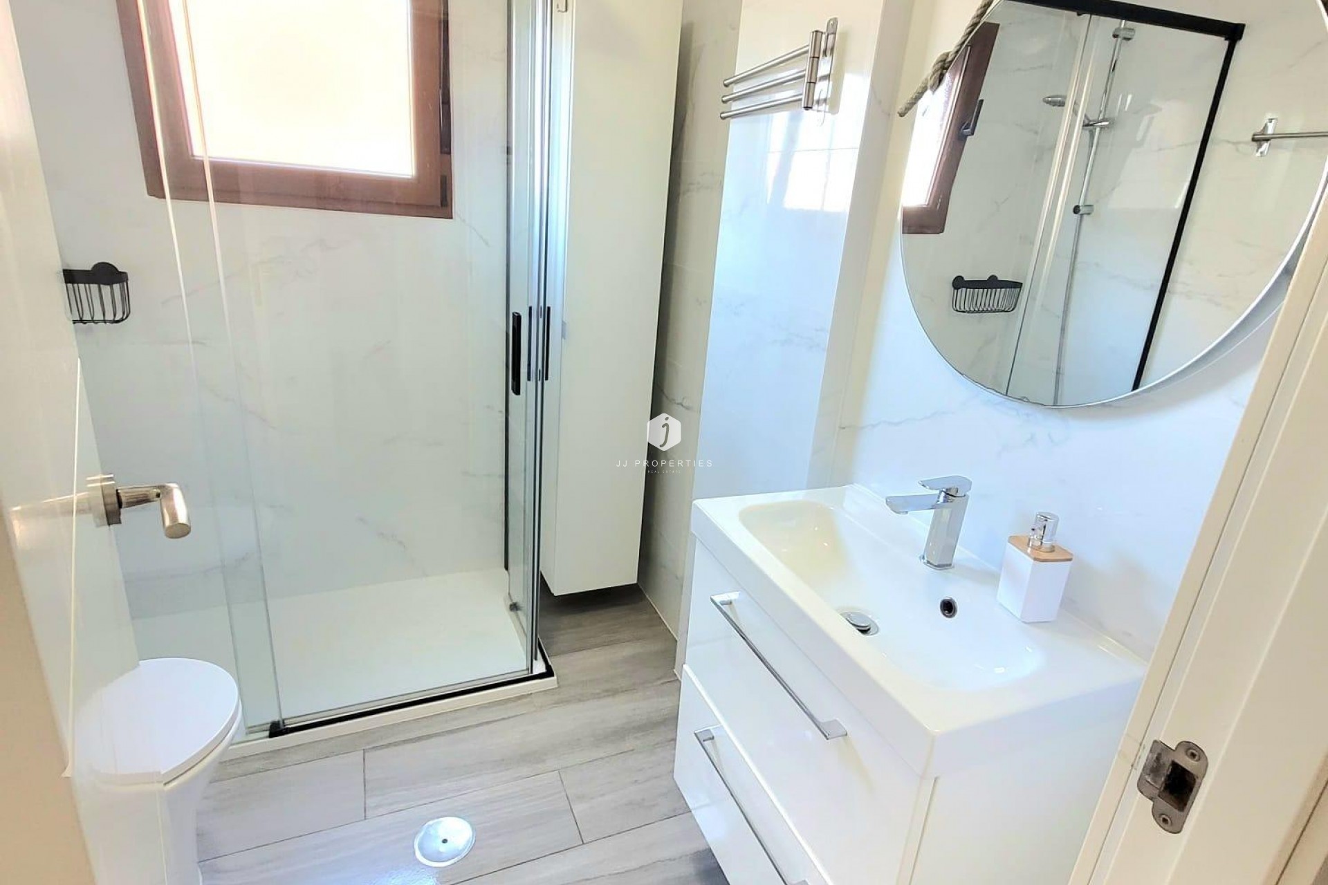 D'occasion - Appartement -
Torrevieja - Acequion