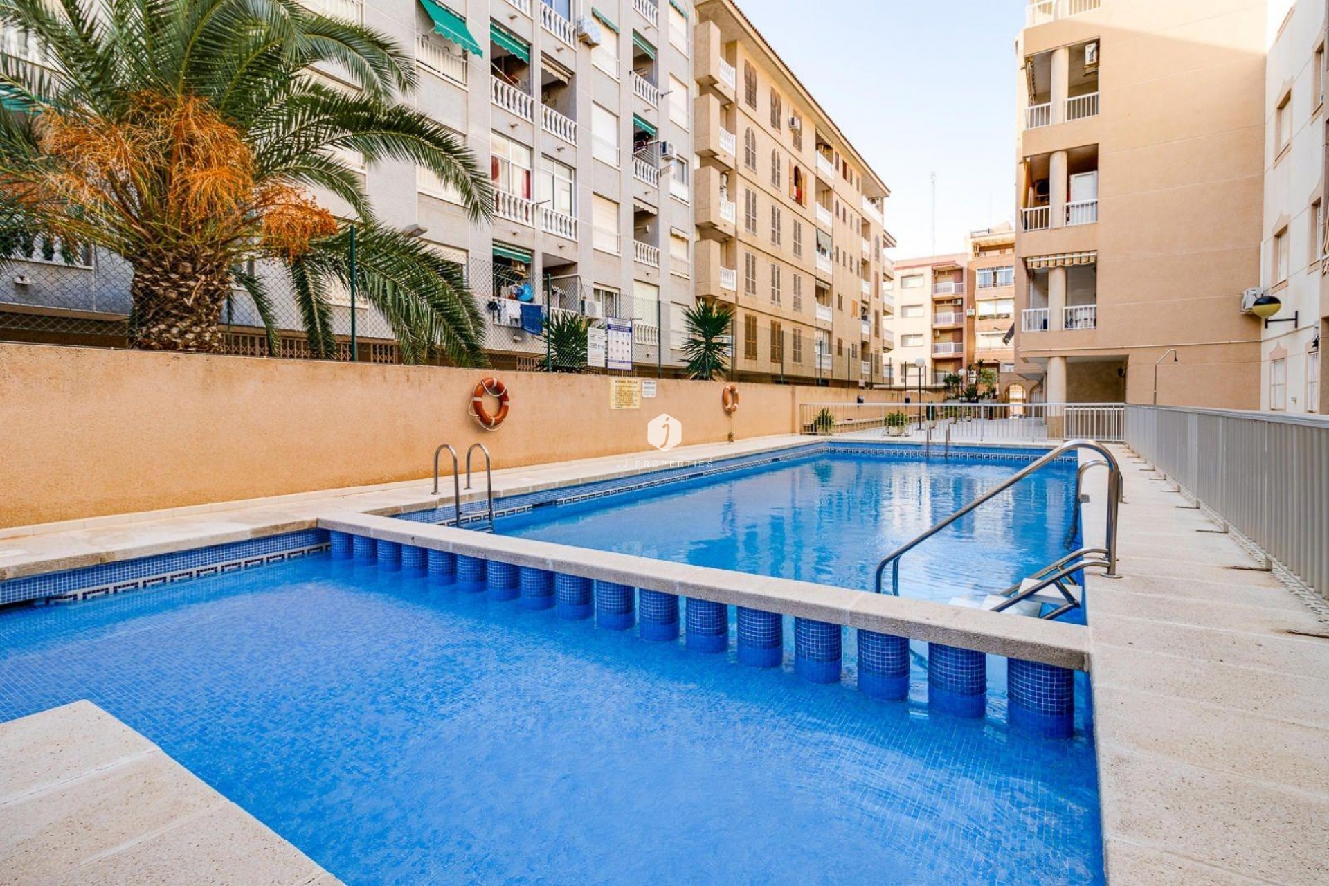 D'occasion - Appartement -
Torrevieja - Acequion