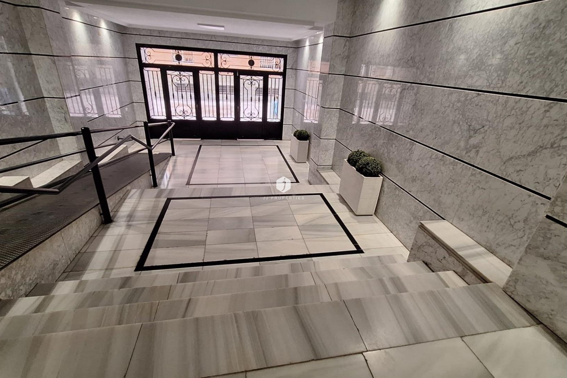 D'occasion - Appartement -
Torrevieja - Acequion