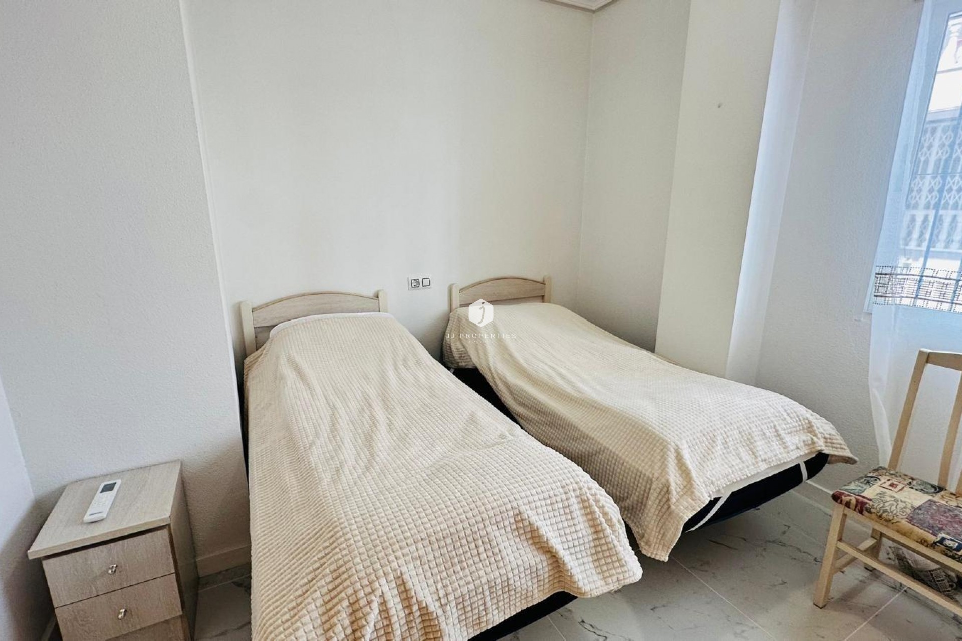 D'occasion - Appartement -
Torrevieja - Acequion