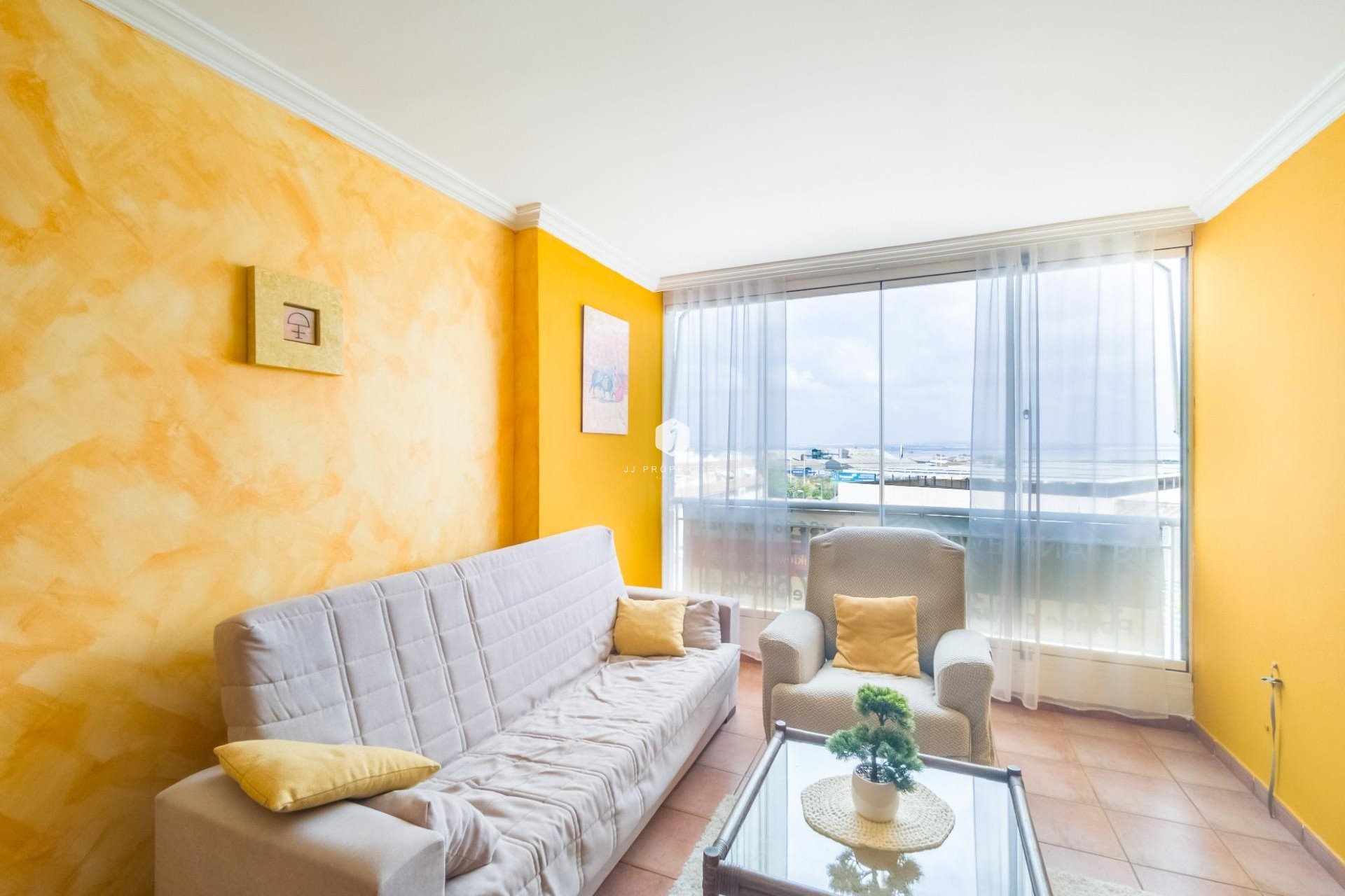 D'occasion - Appartement -
Torrevieja - Acequion