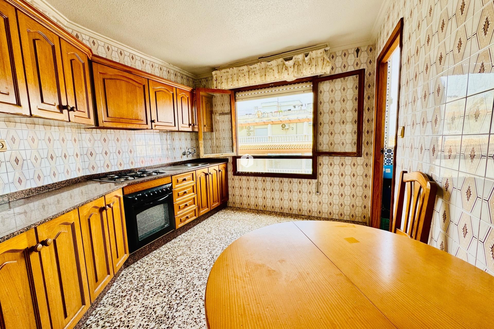 D'occasion - Appartement -
Torrevieja - Acequion