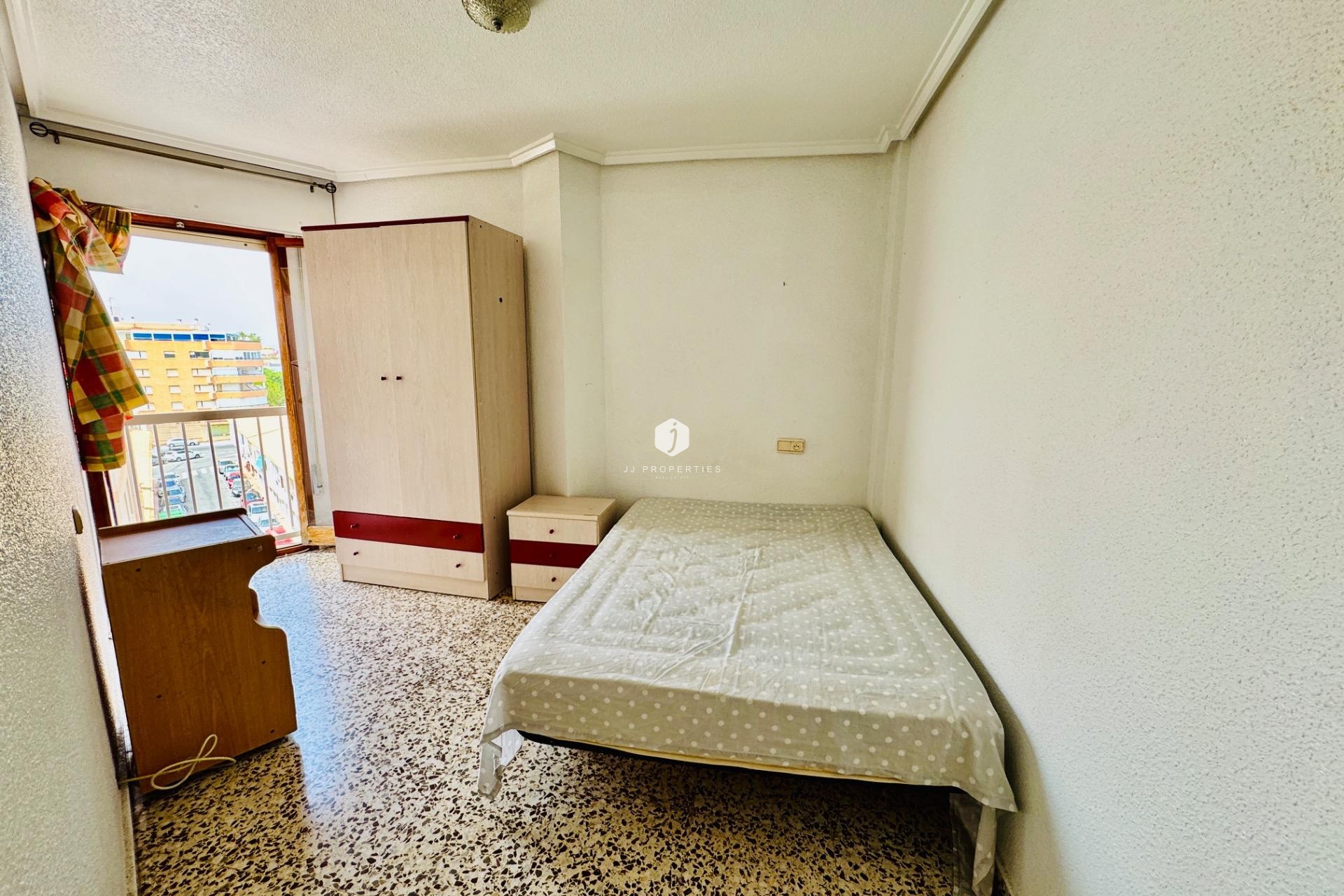 D'occasion - Appartement -
Torrevieja - Acequion
