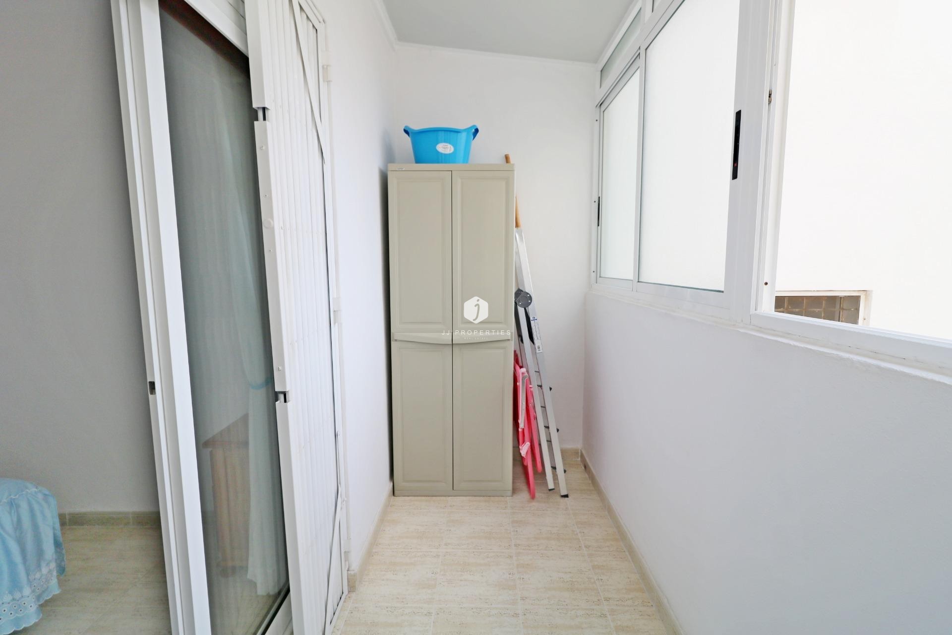 D'occasion - Appartement -
Torrevieja - Acequion