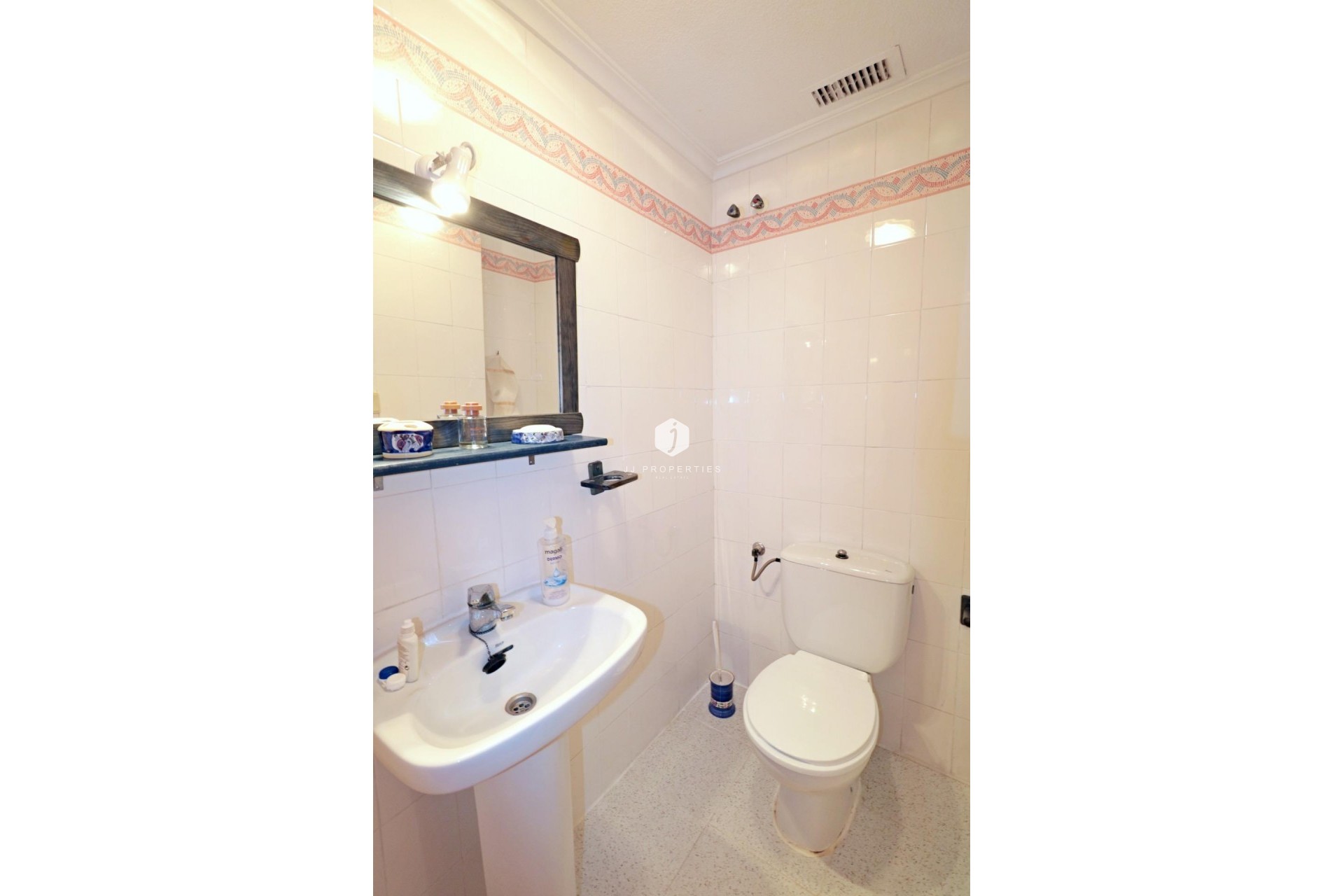 D'occasion - Appartement -
Torrevieja - Acequion