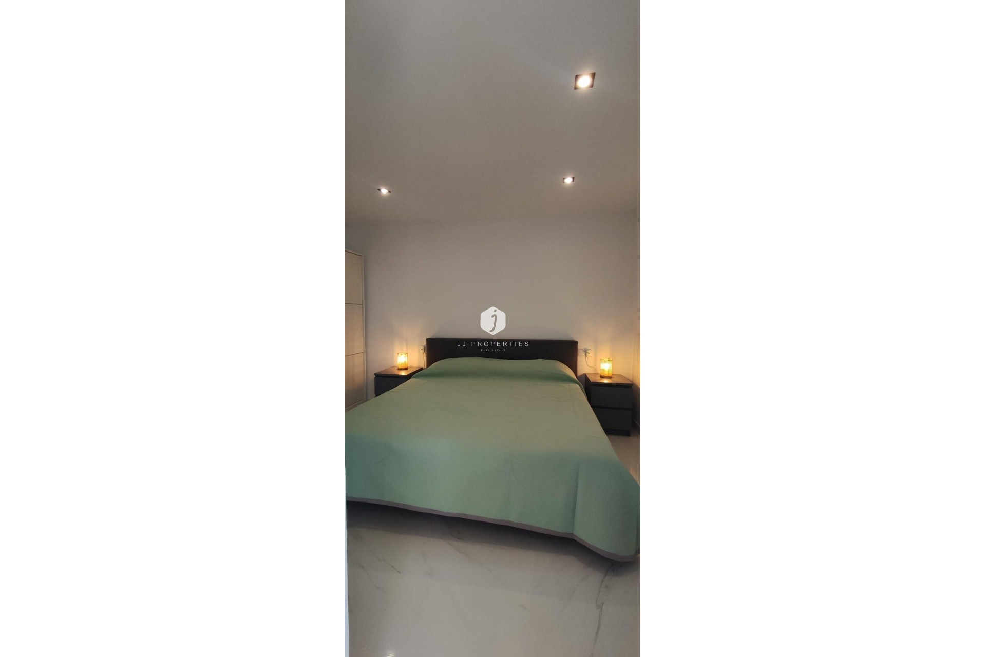 D'occasion - Appartement -
Torrevieja - Cabo cervera