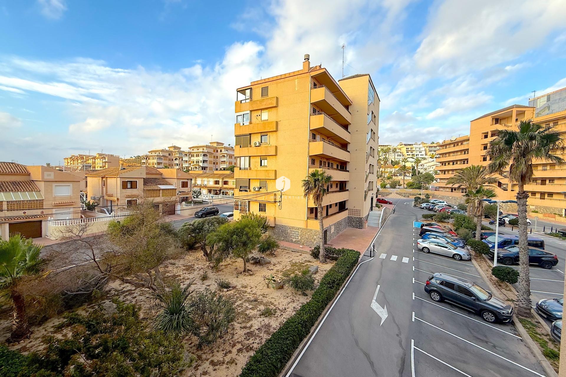 D'occasion - Appartement -
Torrevieja - Cabo cervera