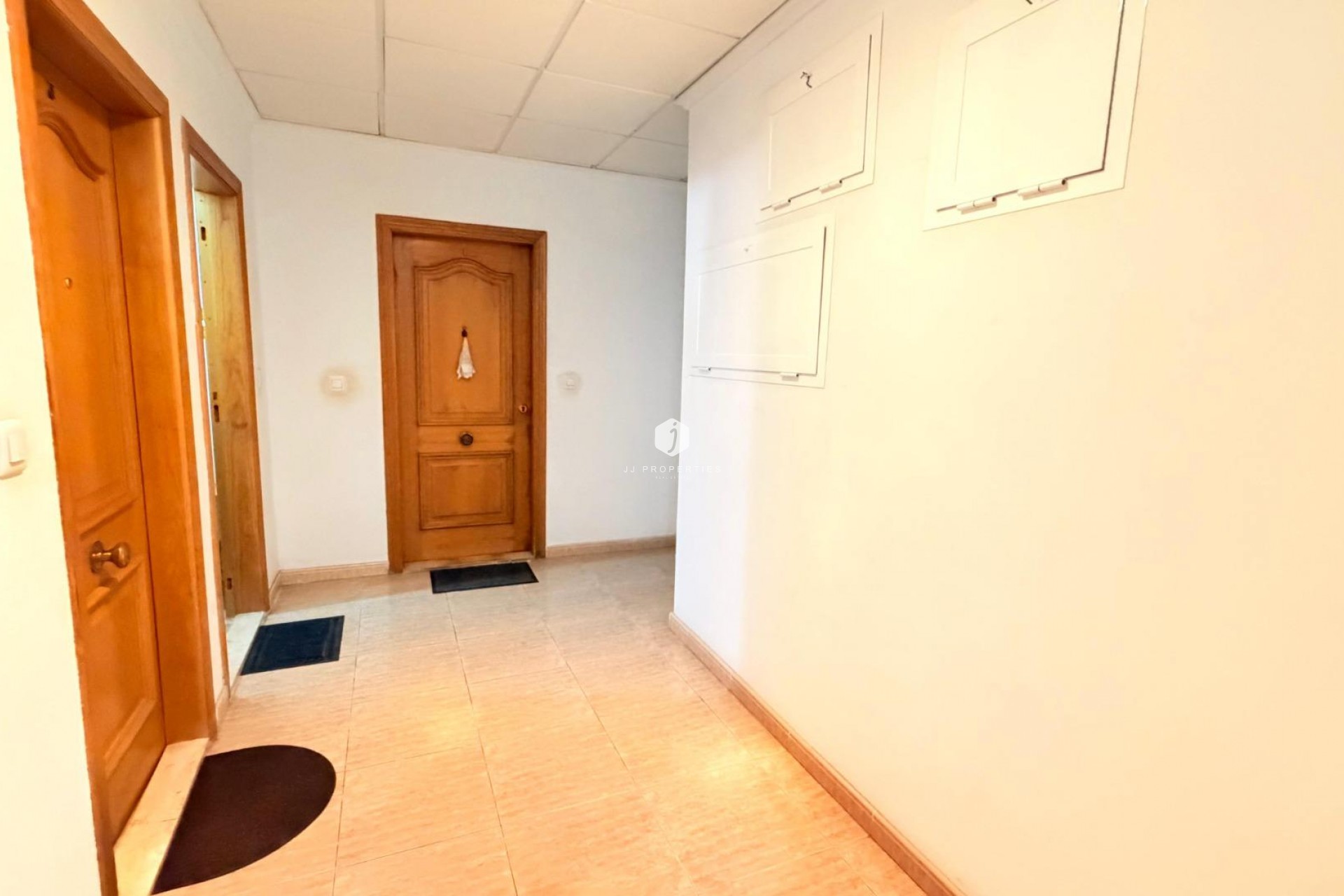 D'occasion - Appartement -
Torrevieja - Centro - Muelle Pesquero