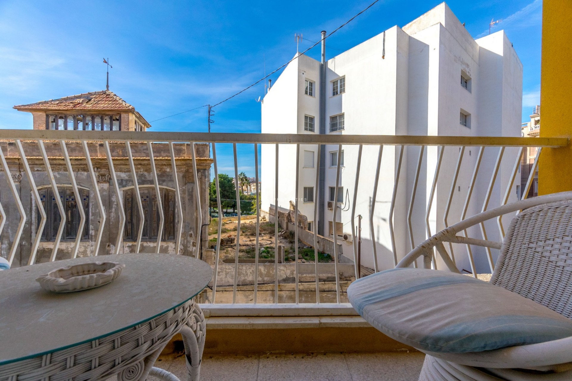 D'occasion - Appartement -
Torrevieja - Centro