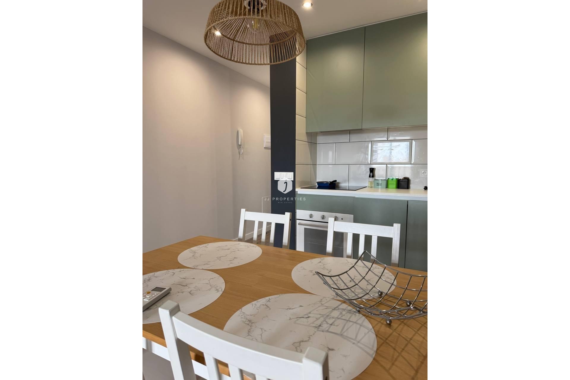 D'occasion - Appartement -
Torrevieja - Centro