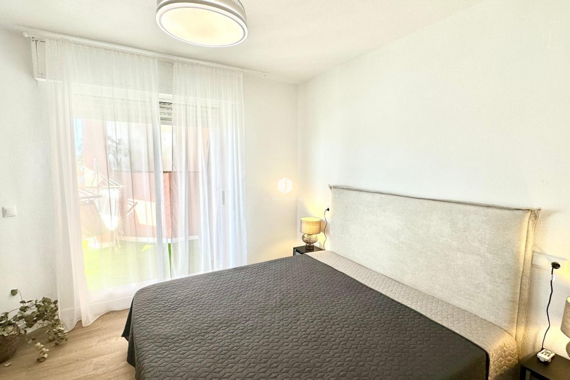 D'occasion - Appartement -
Torrevieja - Centro