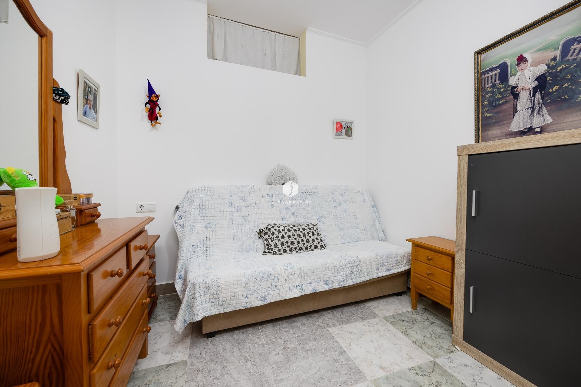 D'occasion - Appartement -
Torrevieja - Centro