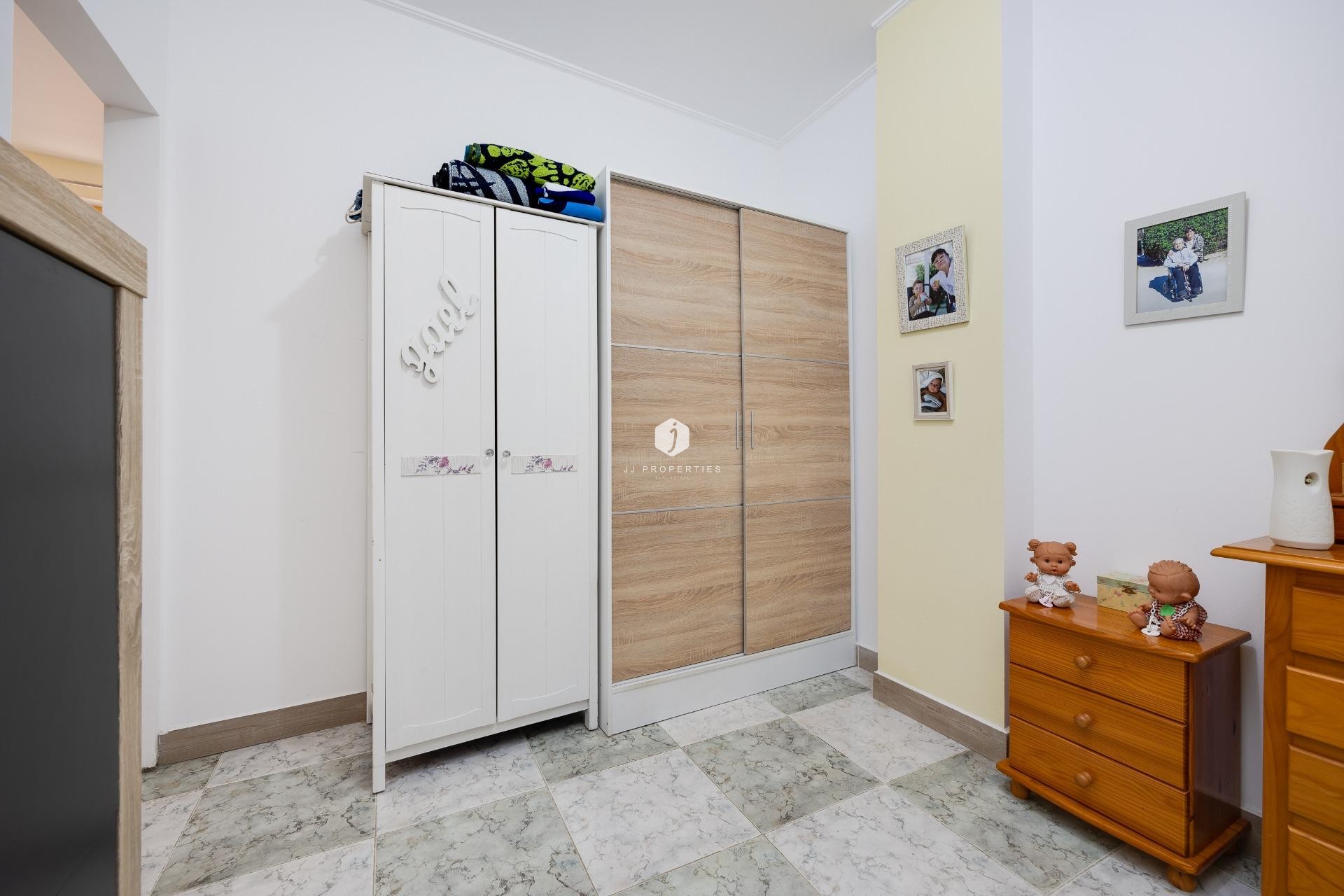 D'occasion - Appartement -
Torrevieja - Centro
