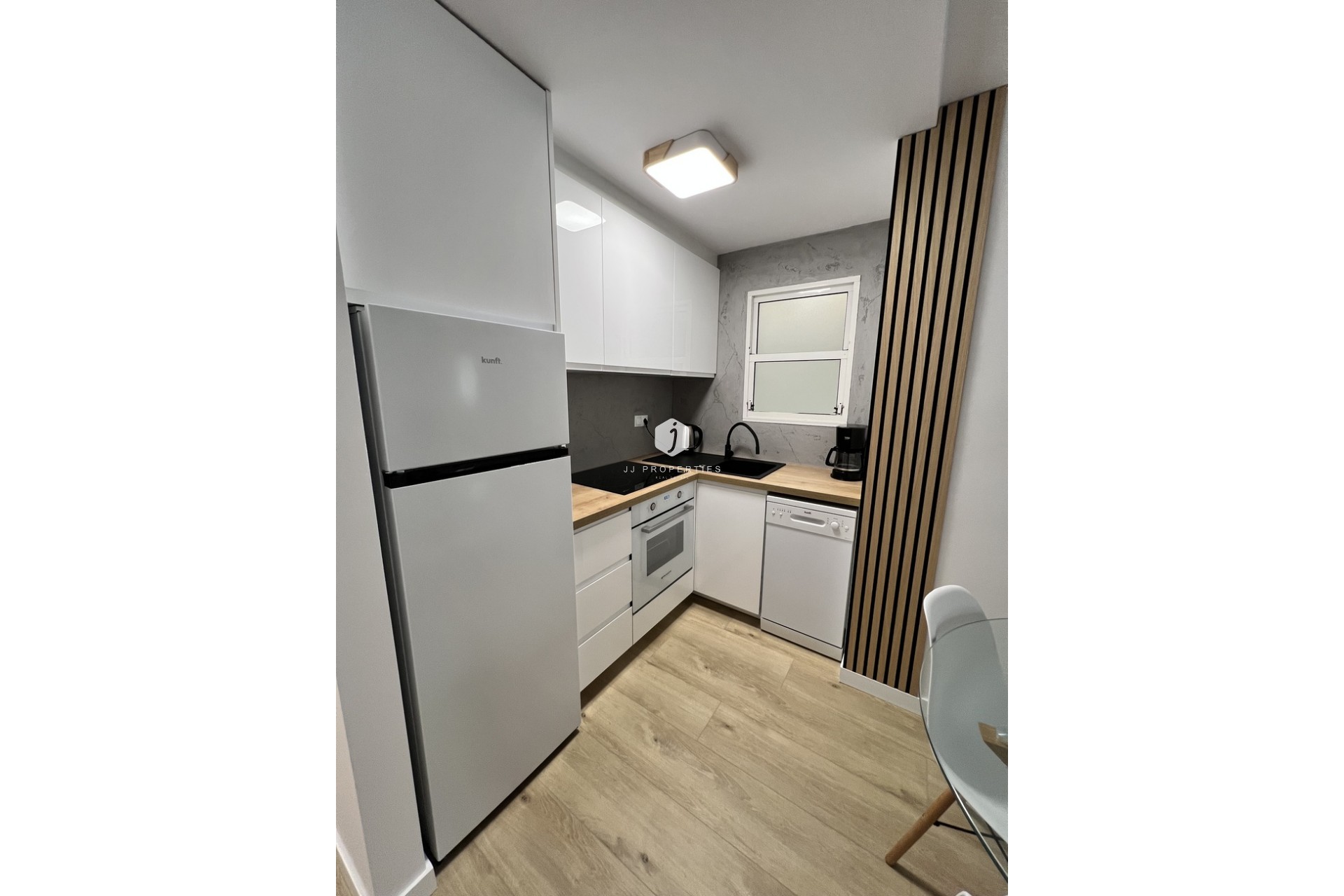 D'occasion - Appartement -
Torrevieja - Centro