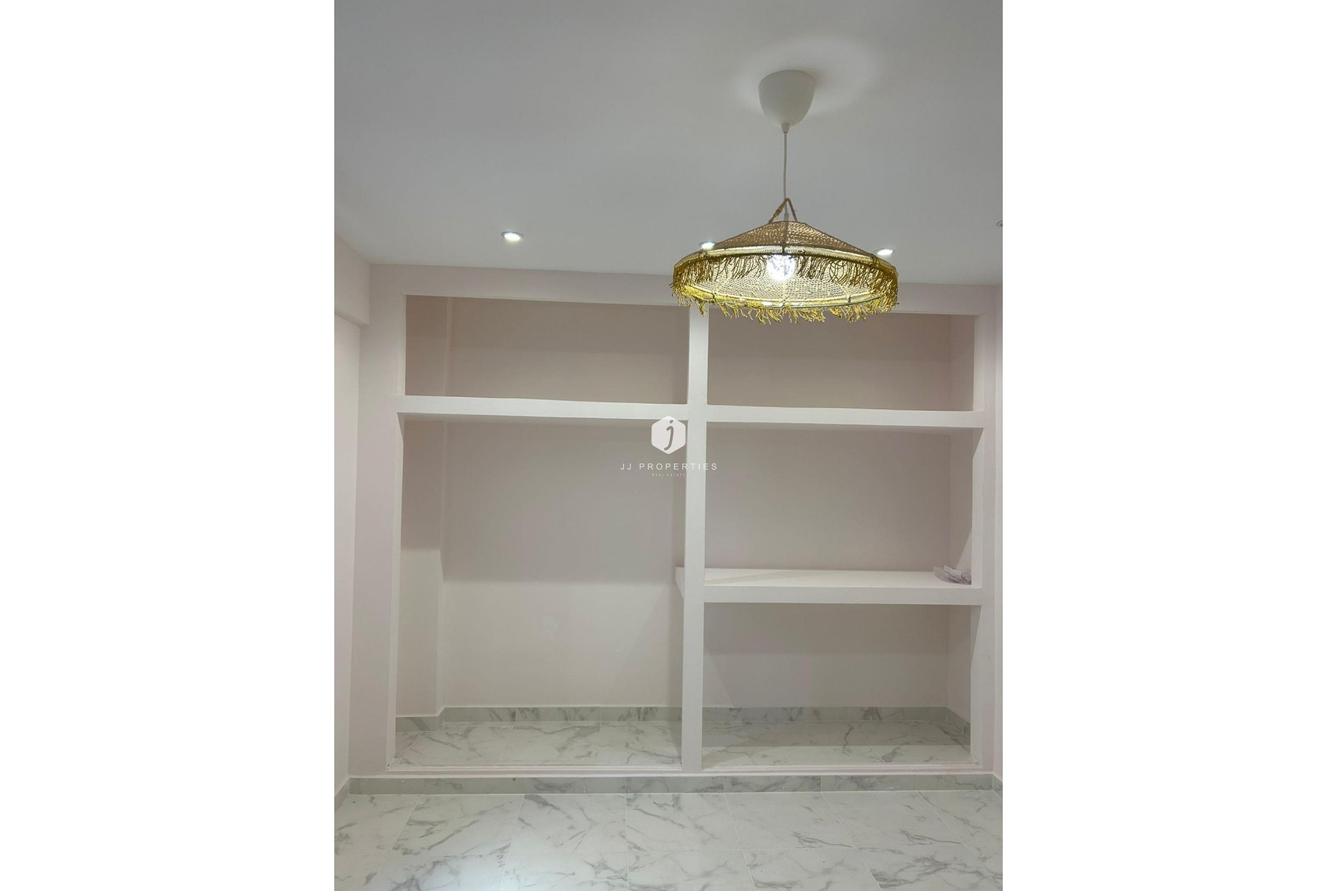 D'occasion - Appartement -
Torrevieja - Centro