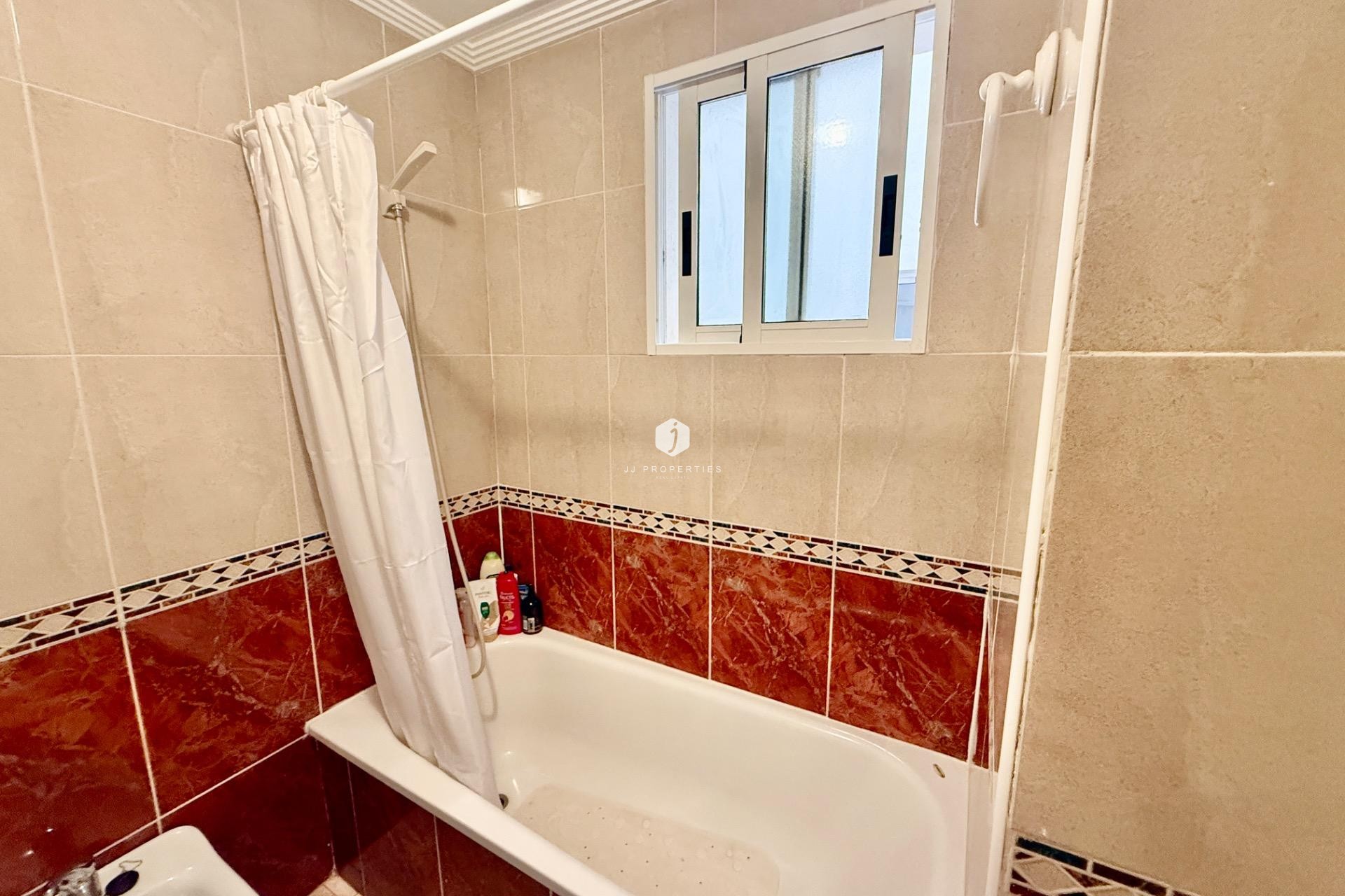 D'occasion - Appartement -
Torrevieja - Centro