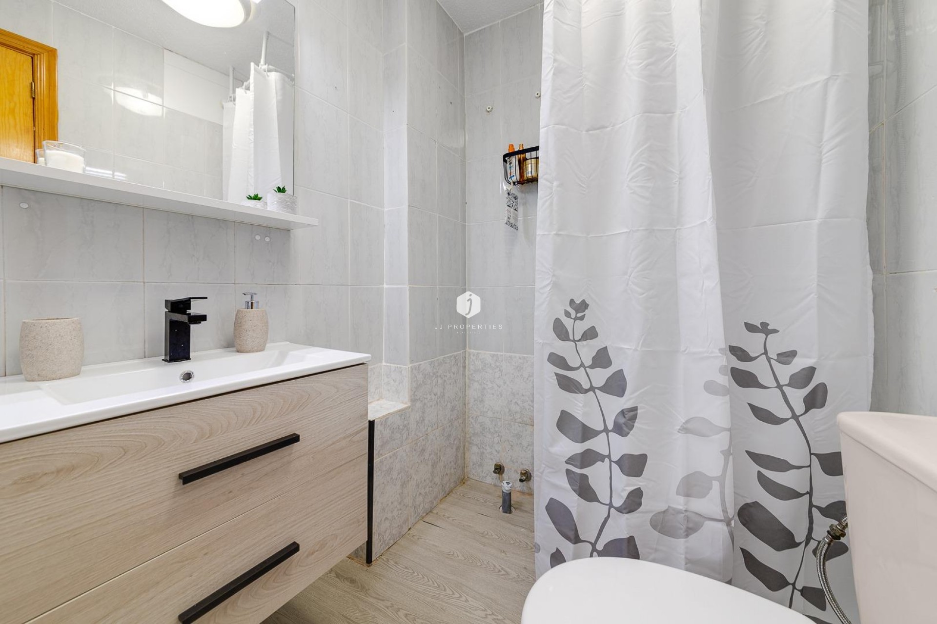 D'occasion - Appartement -
Torrevieja - Centro