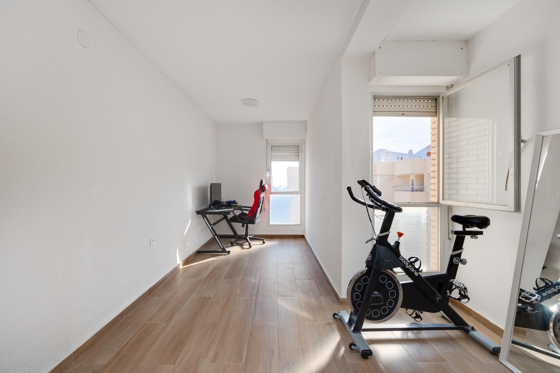 D'occasion - Appartement -
Torrevieja - Centro