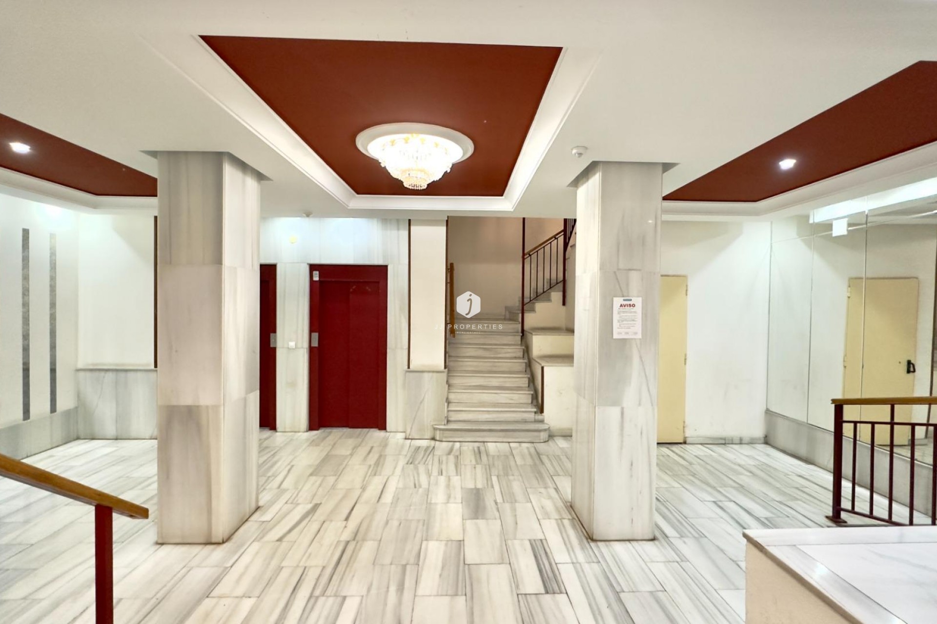 D'occasion - Appartement -
Torrevieja - Centro