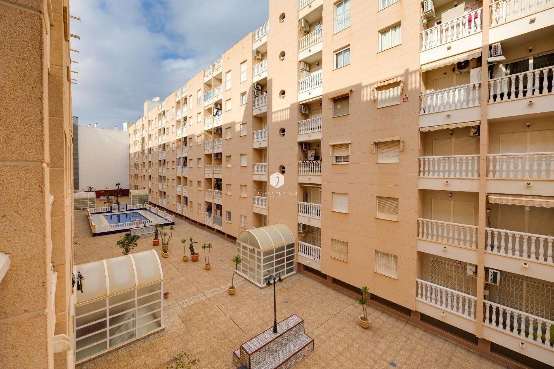 D'occasion - Appartement -
Torrevieja - Centro