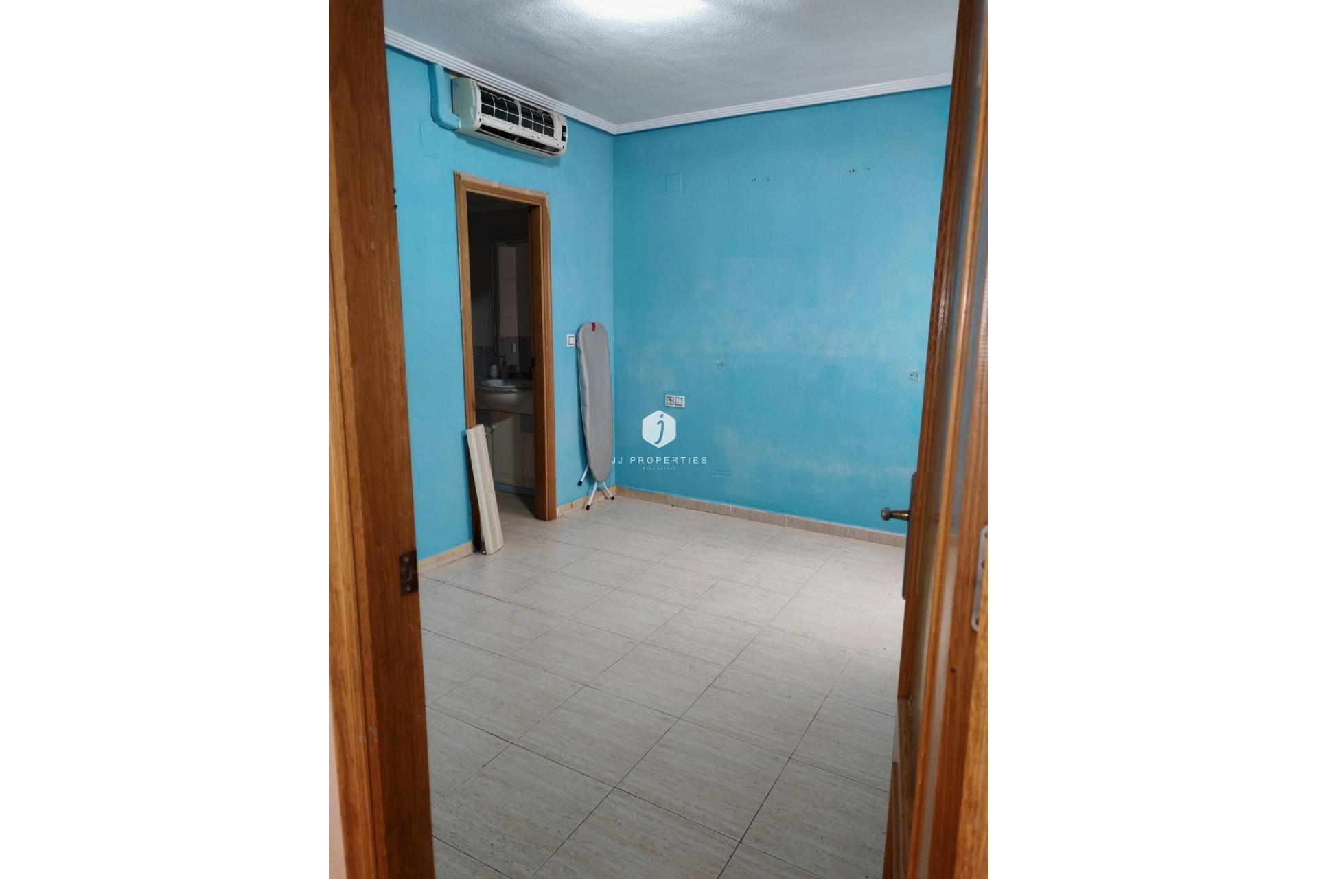 D'occasion - Appartement -
Torrevieja - Centro